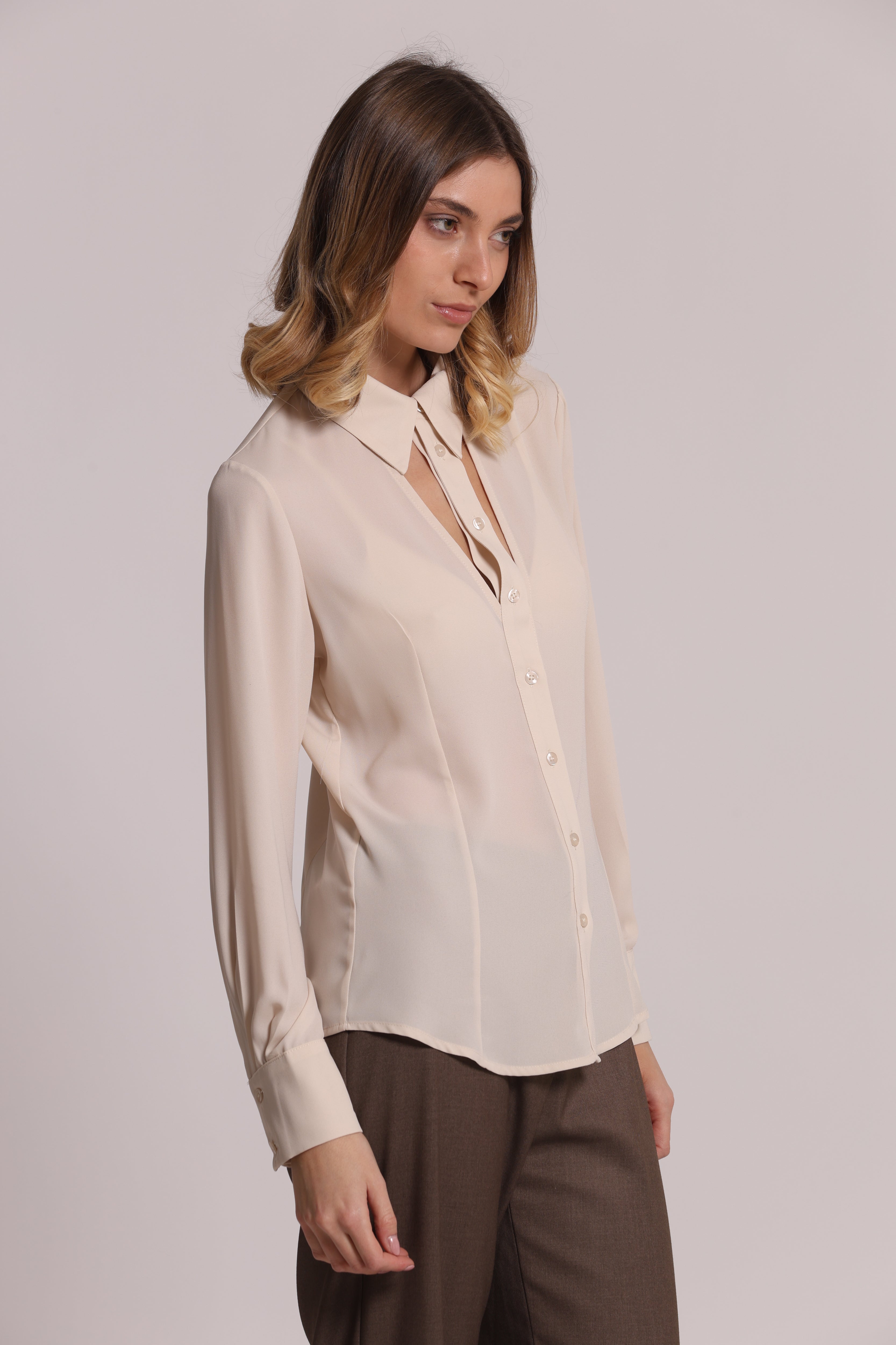 Mimi Mua Camicia Georgette Cut-Out Nera