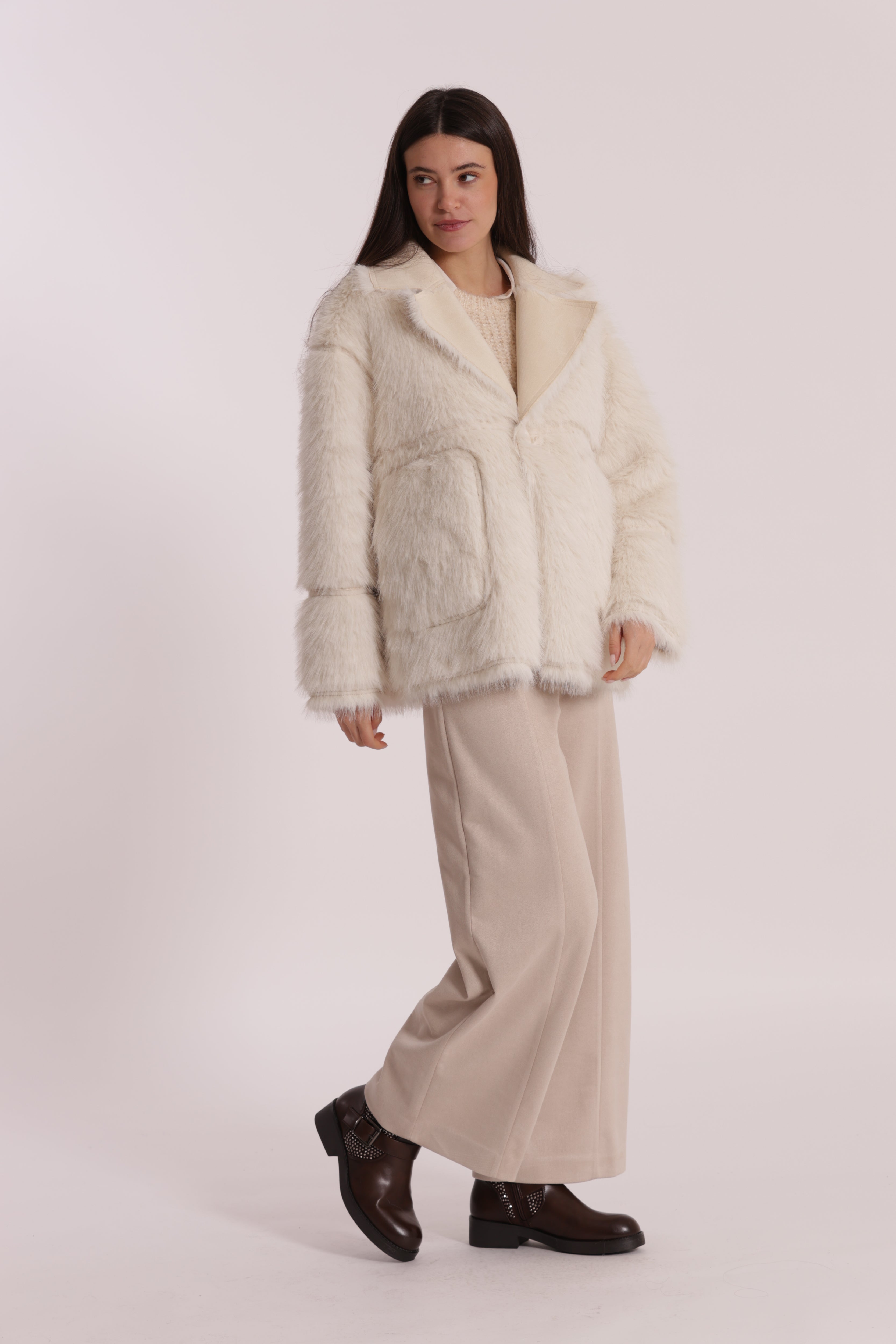 Mimi Mua Pantalone Cropped Effetto Camoscio Panna