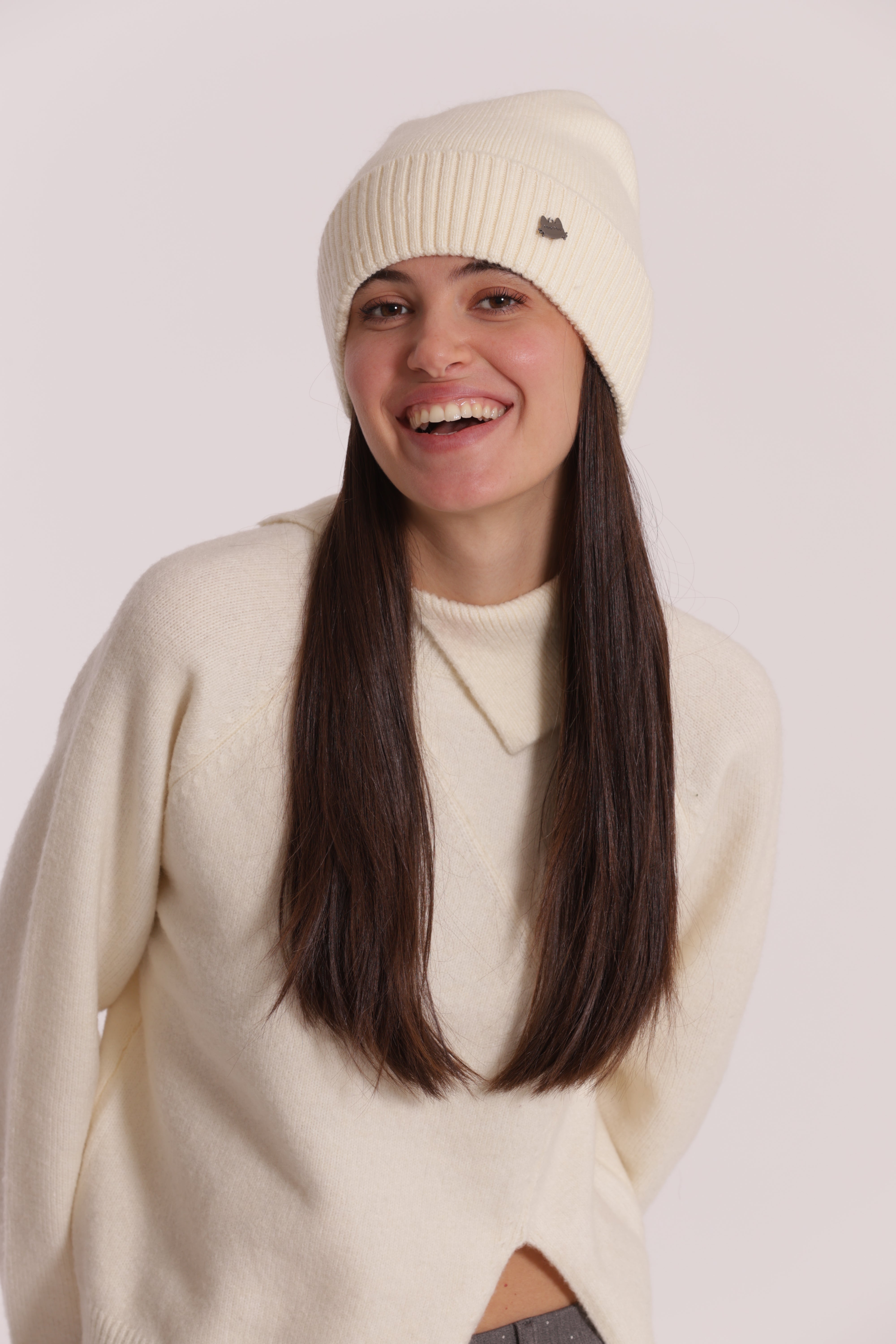 Mimi Mua Berretto tinta unita con risvolto cappello nero caldo