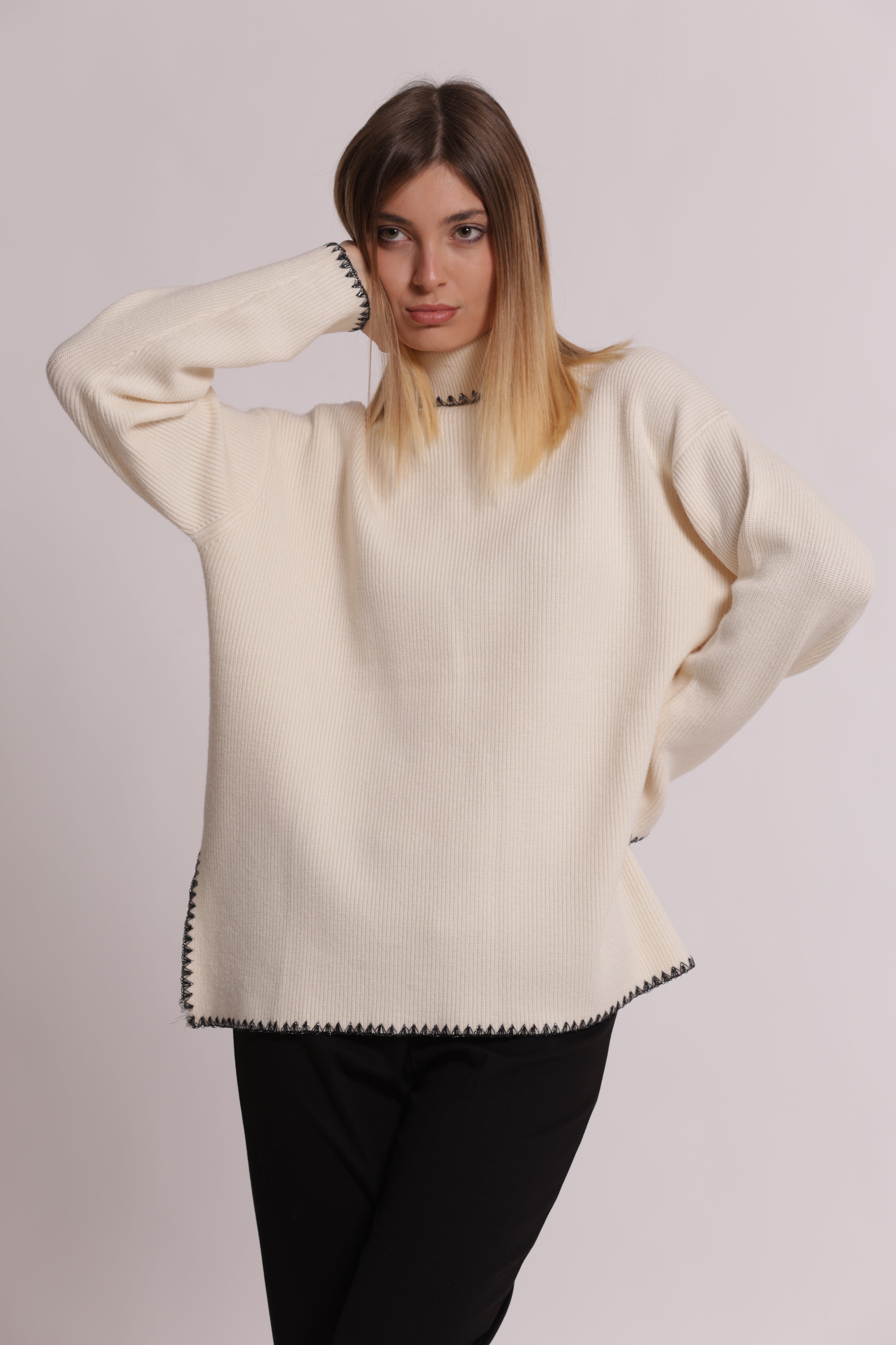 Mimi Mua Maglia Collo Alto Lurex Panna Elasticizzata