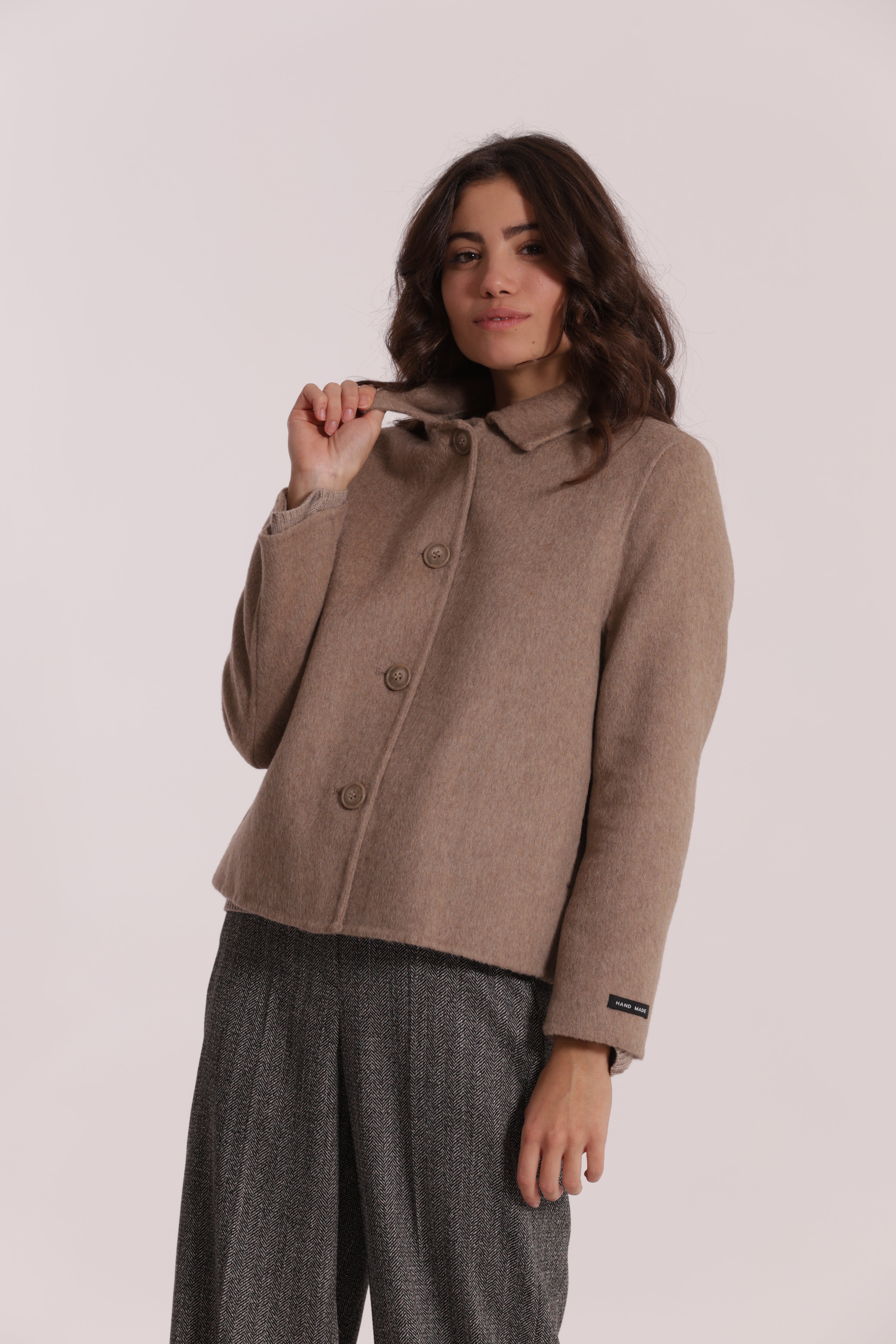 Mimi Mua Giacca cappotto corto nero lana