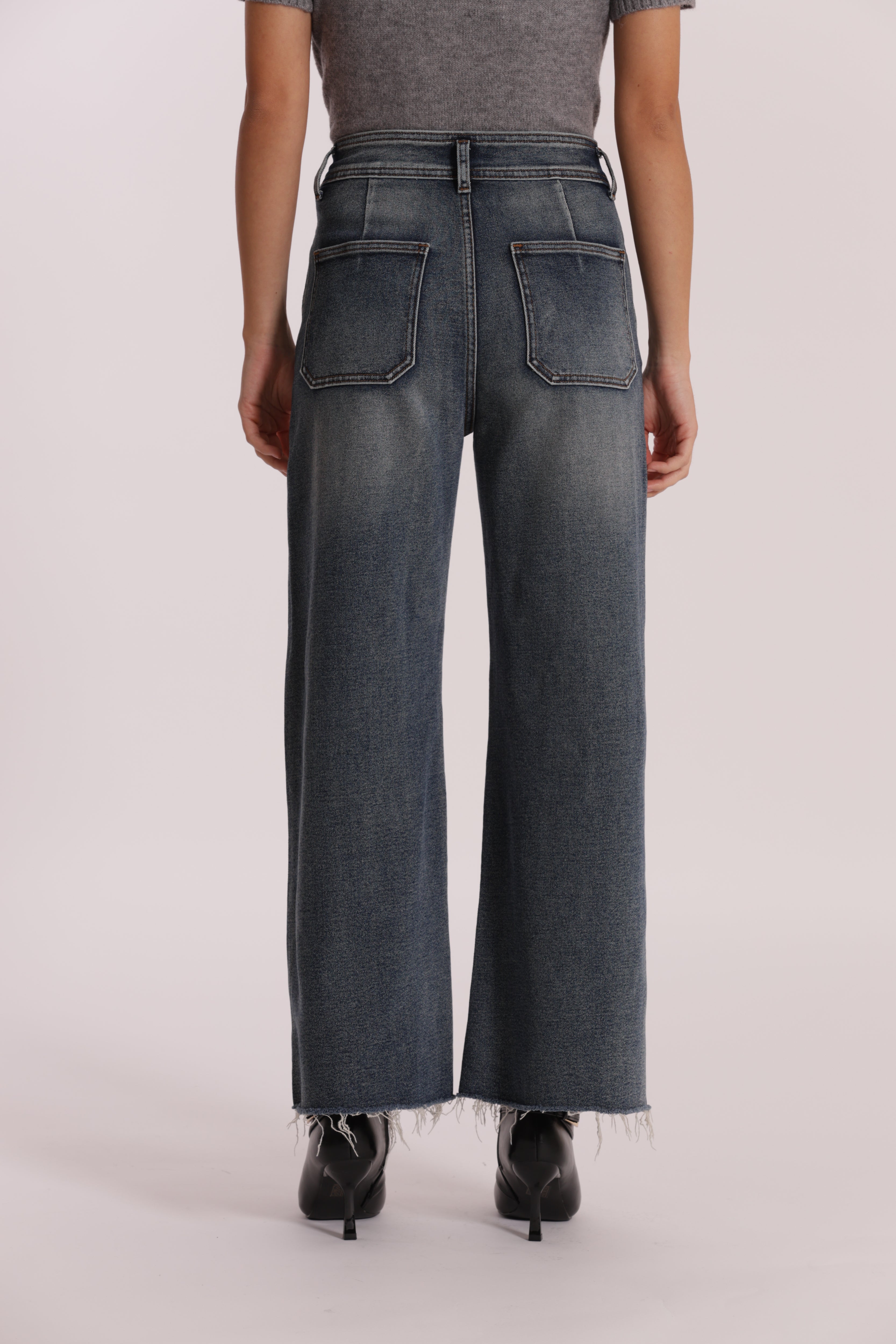 Mimi Mua Jeans Wide Leg Cropped Cuori Ricamati Blu Medio