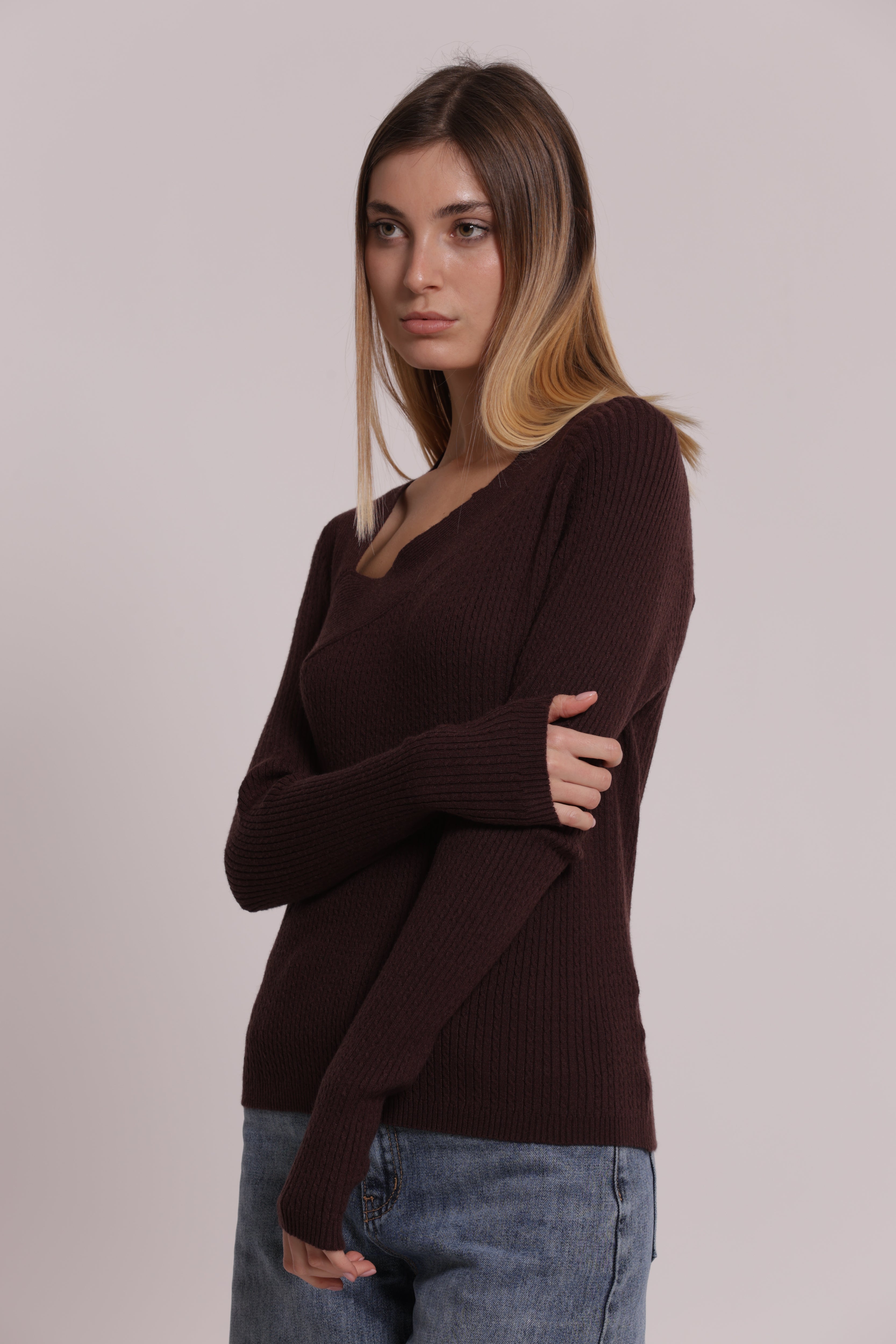 Mimi Mua Maglia Cut Out Nera Viscosa