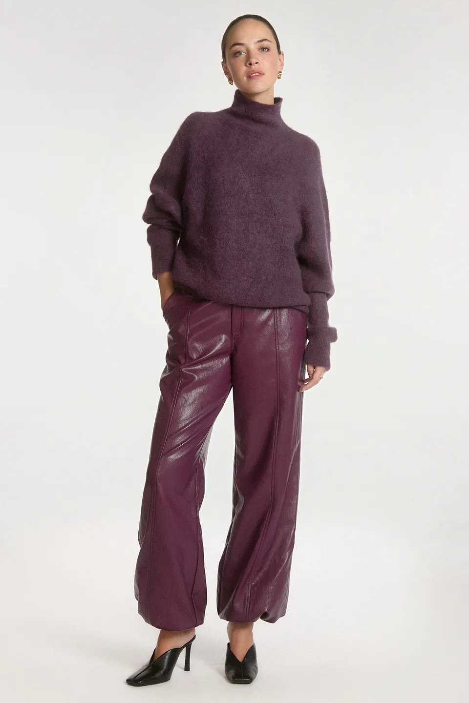 Aaiko Jet pantaloni prugna ecopelle gamba larga