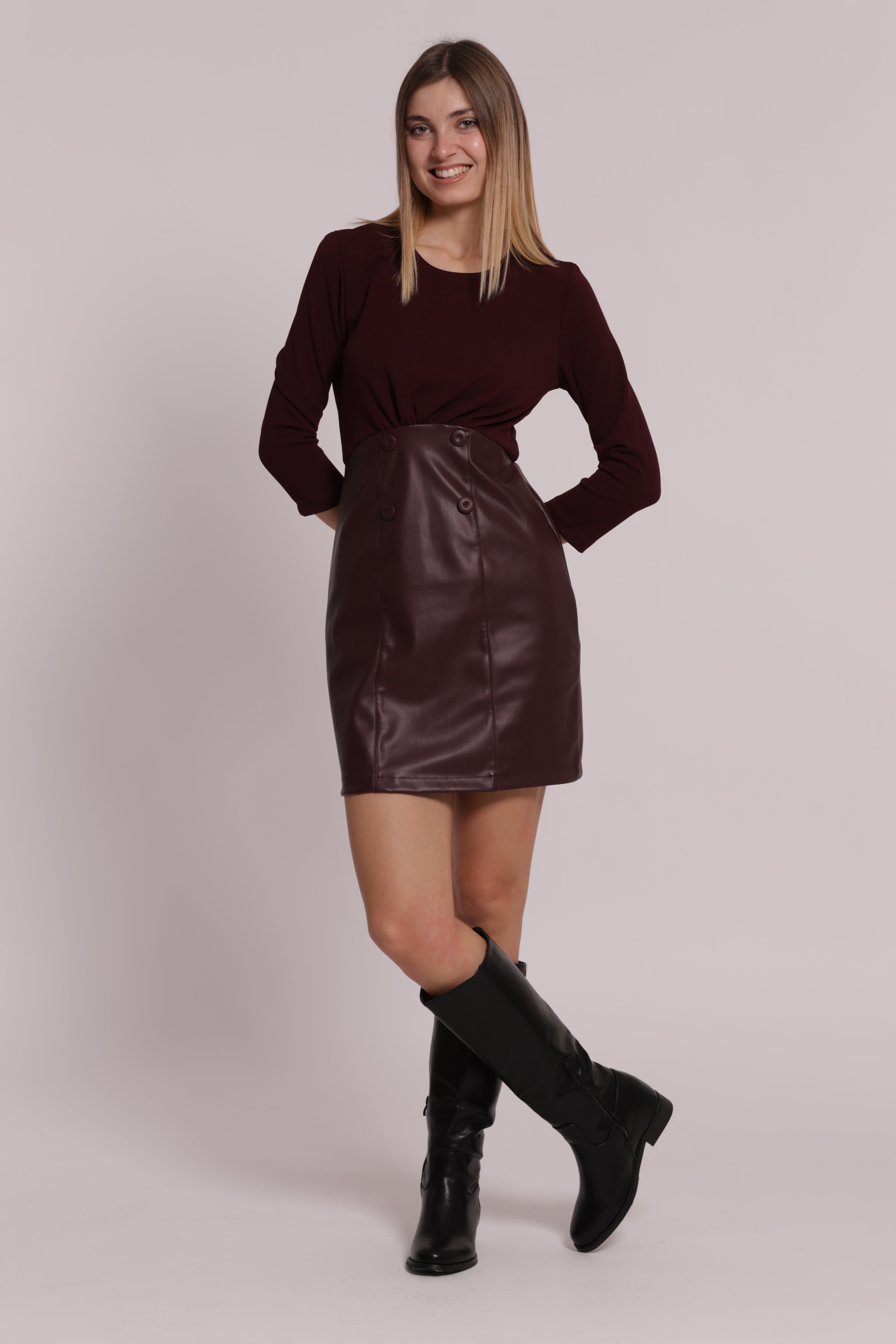 Mimi Mua Abito Corto Similpelle vestito nero