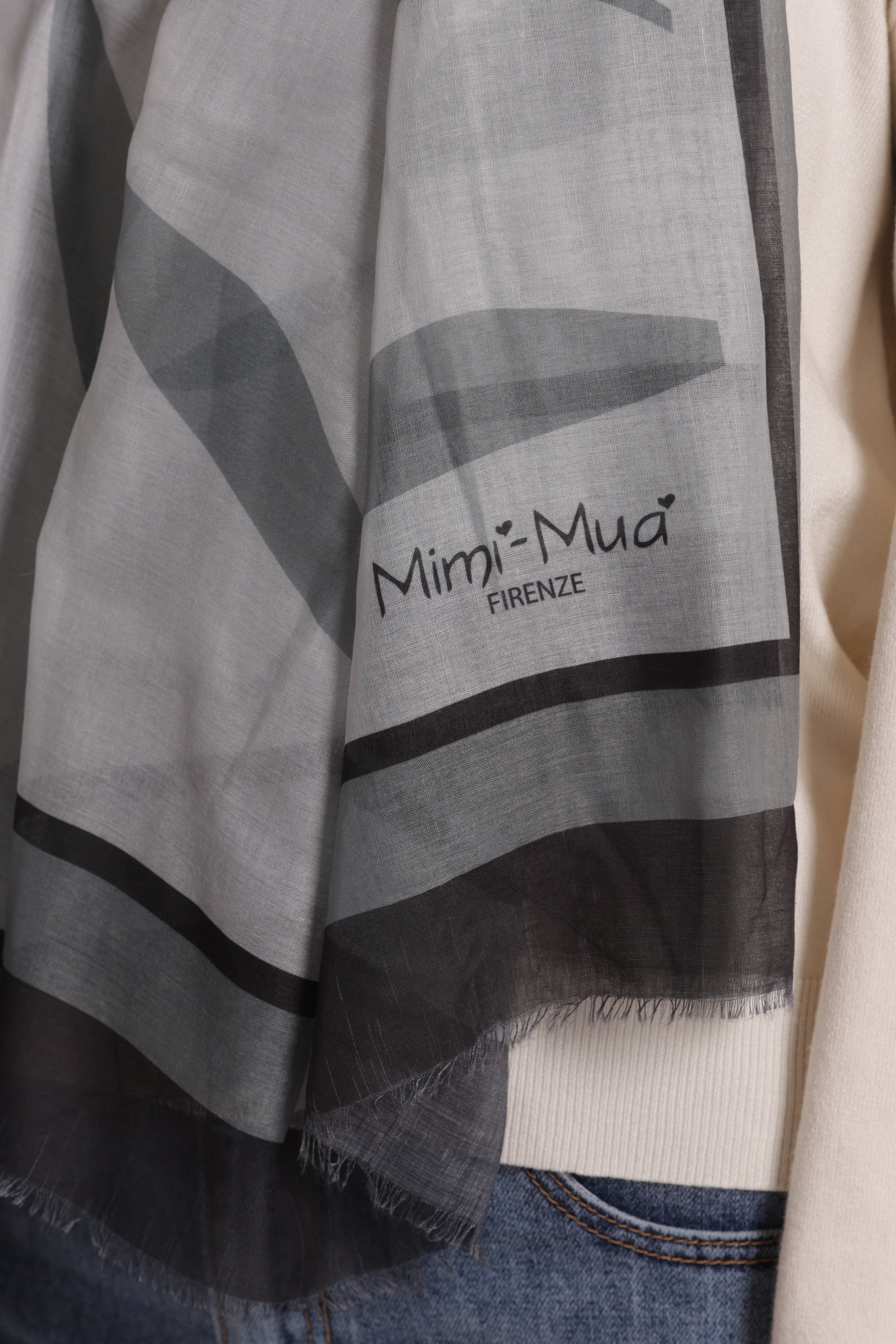 Mimi Mua Foulard Foglioline Nero 135x135cm