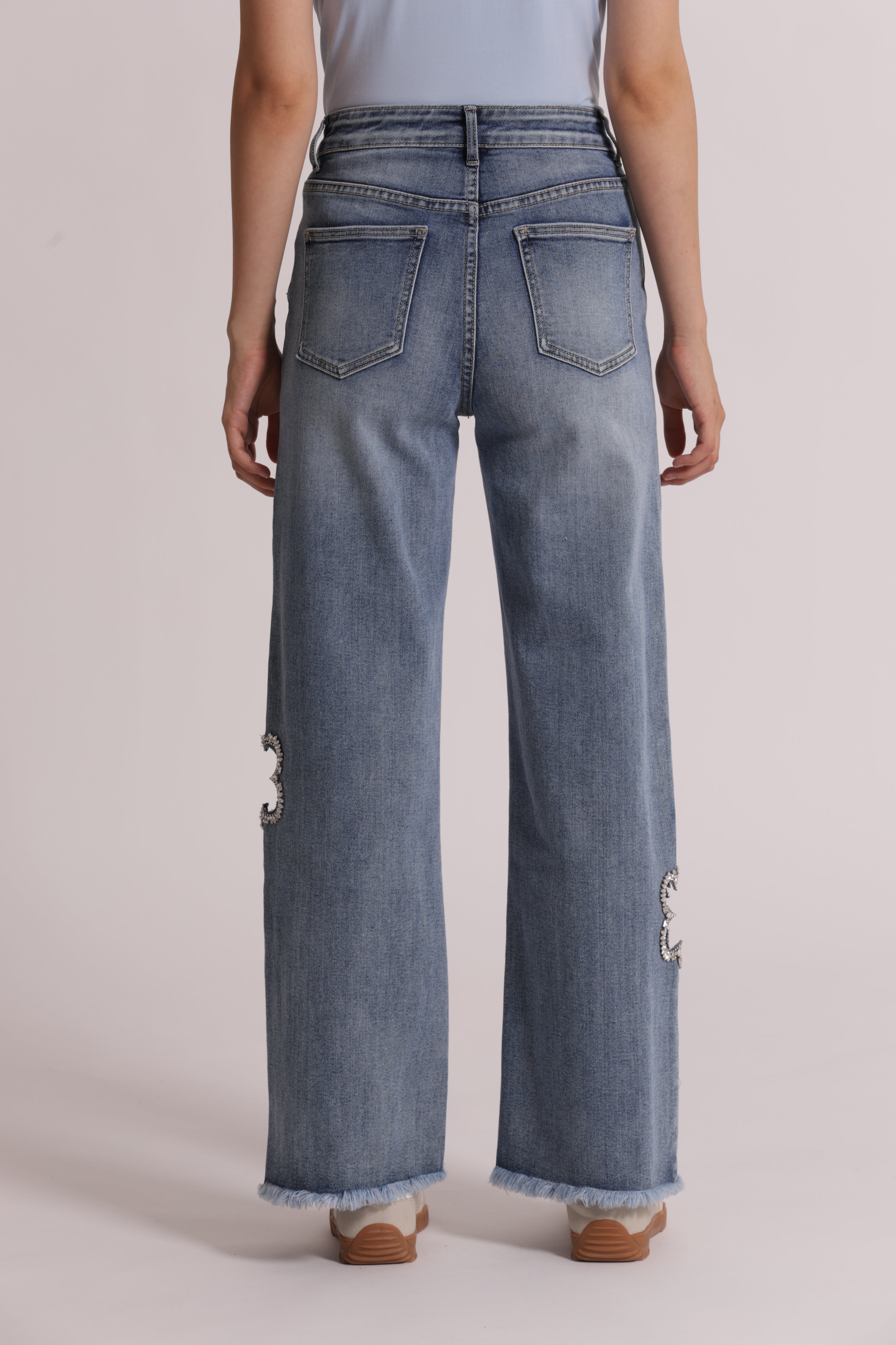 Mimi Mua Jeans Marine blu medio con cut-out gioiello