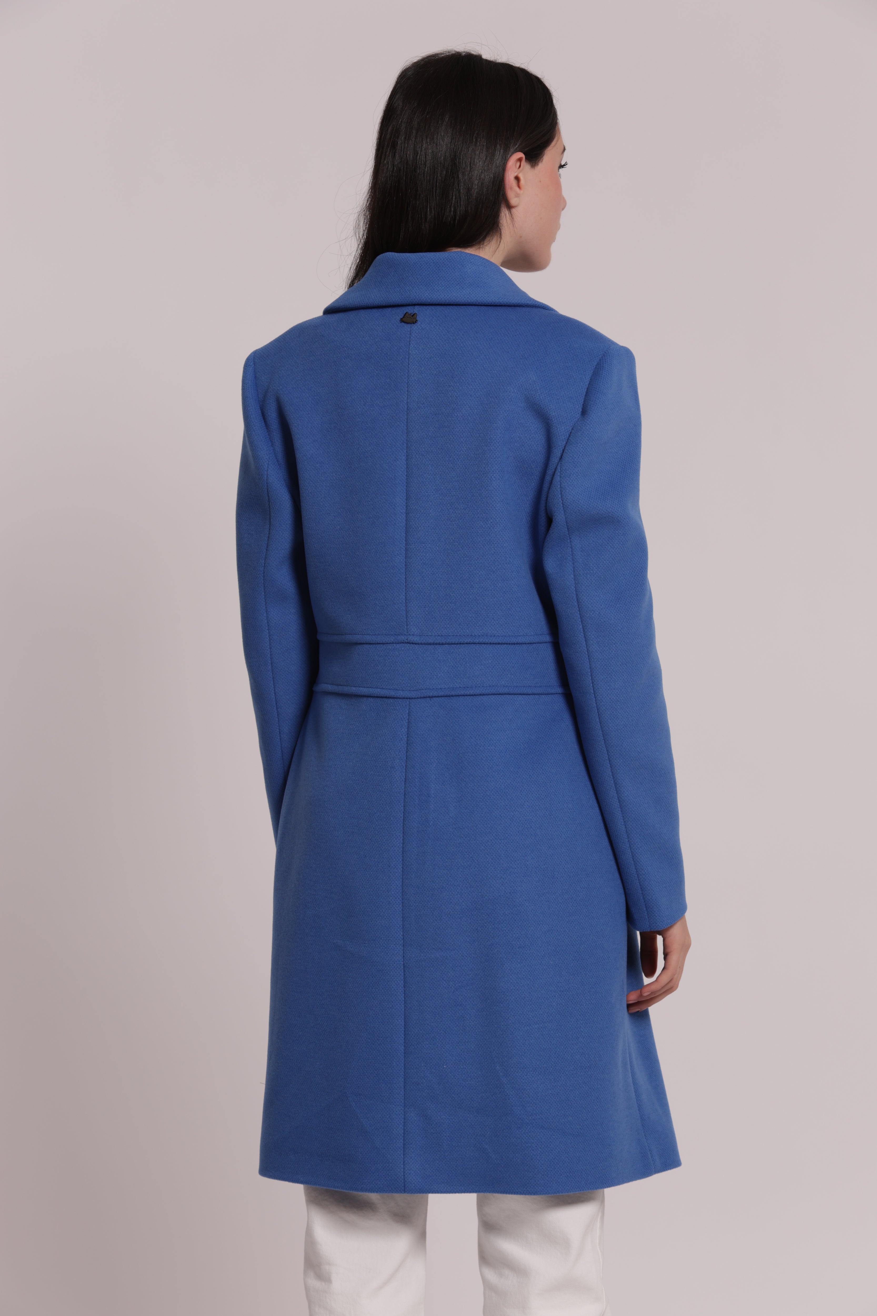 Mimi Mua Baronetto Pincès cappotto nero sartoriale