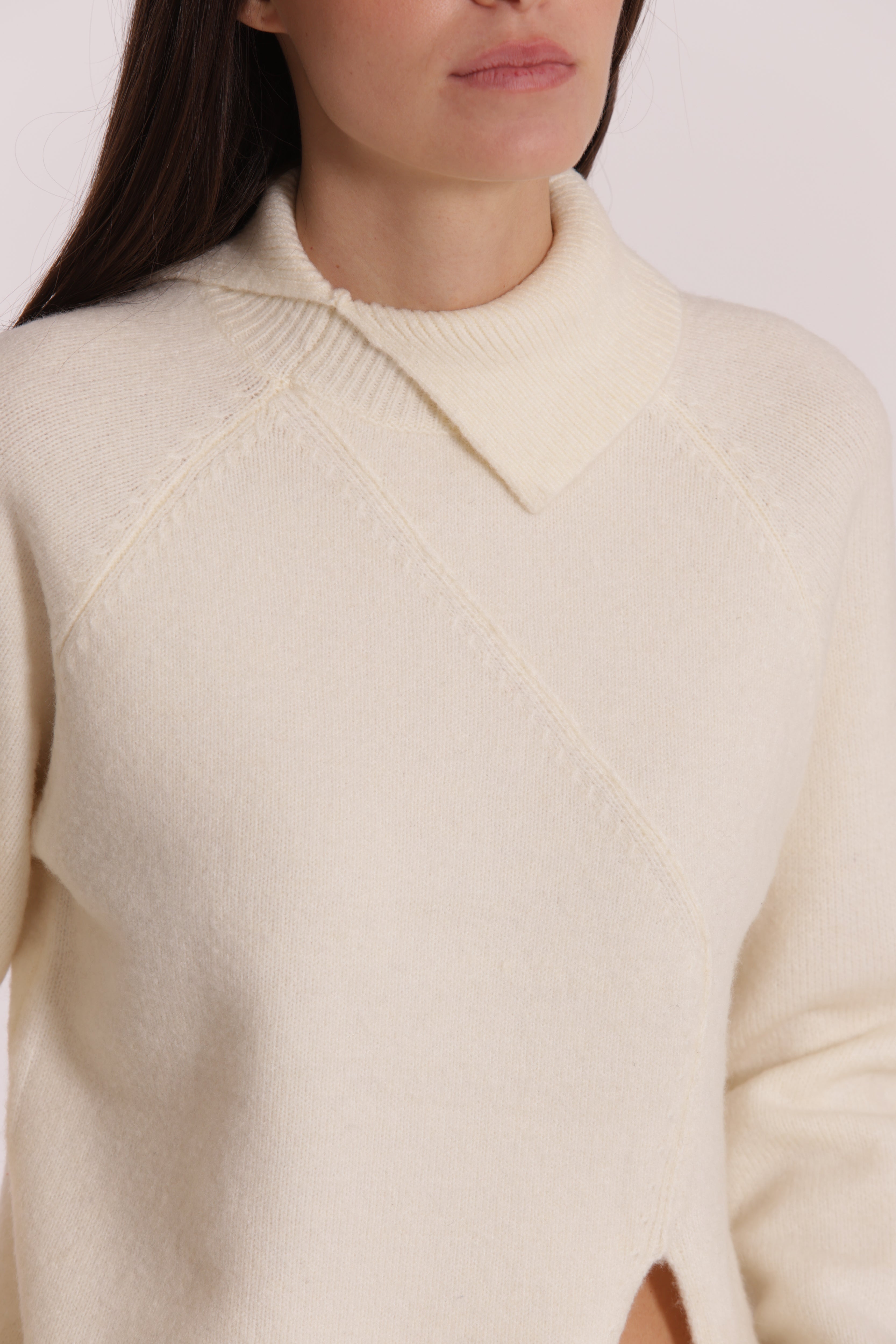 Mimi Mua collo piegato dolcevita maglia panna calda