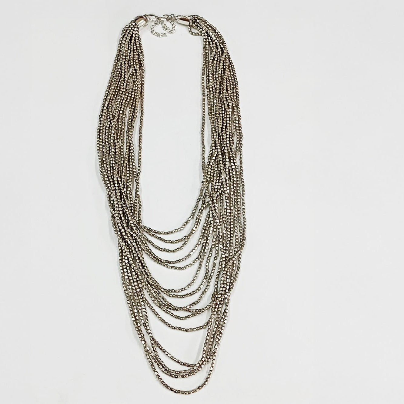 On Earth Shimmer collana perline argentato 50 cm