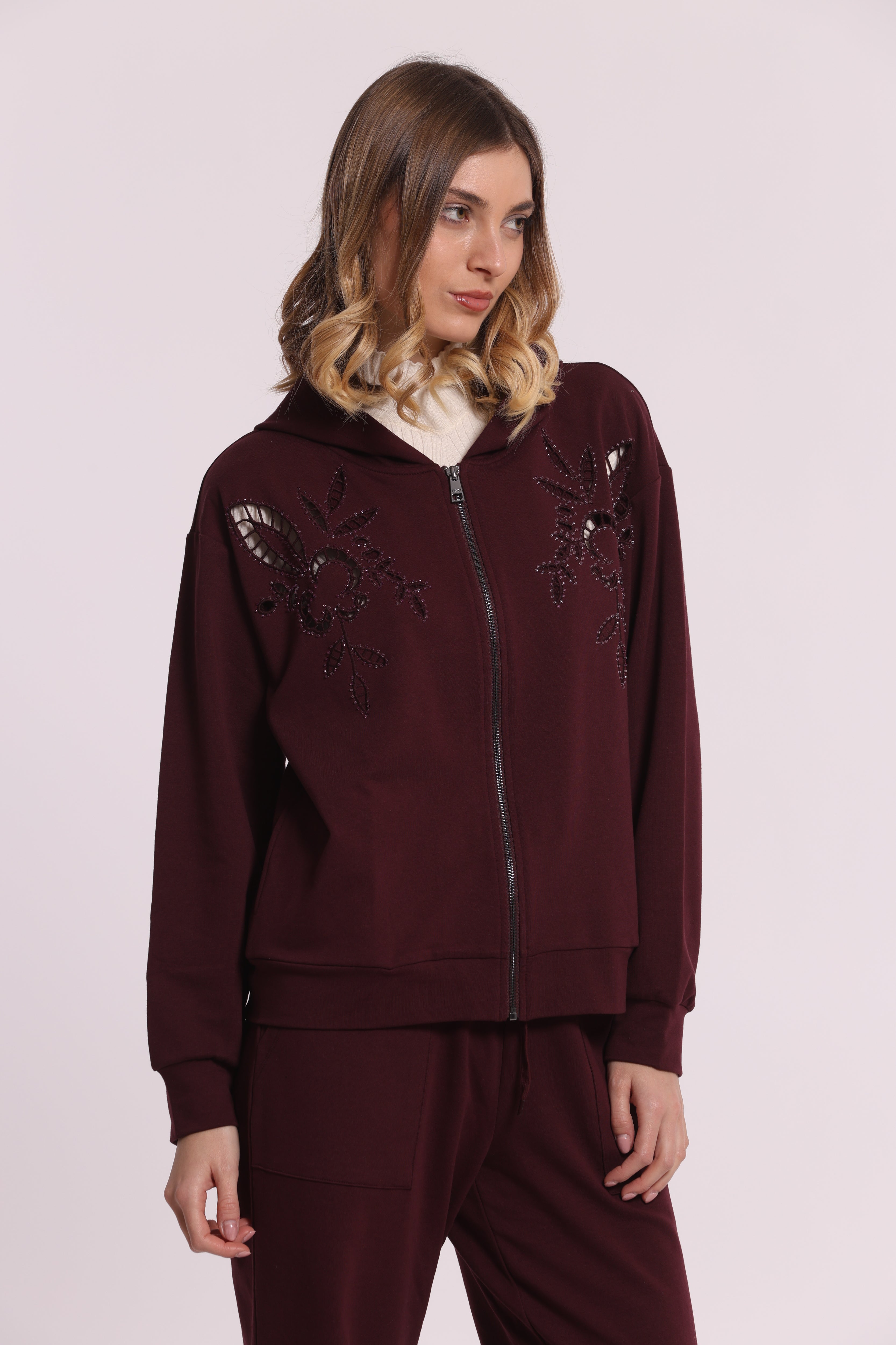 Mimi Mua Felpa con Zip Dettagli Traforati e Strass Nero