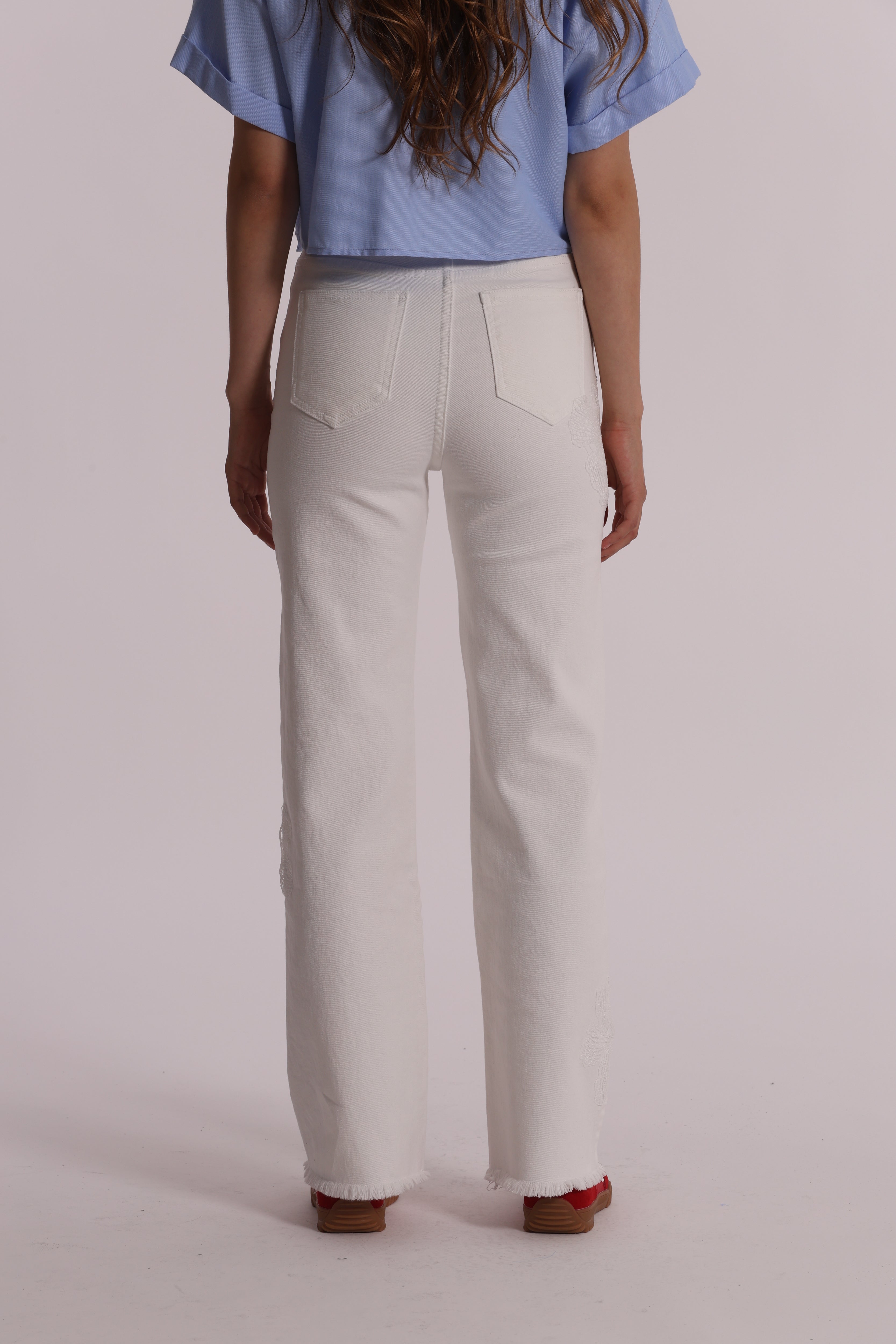 Mimi Mua Jeans con Ricamo Floreale jeans donna bianco