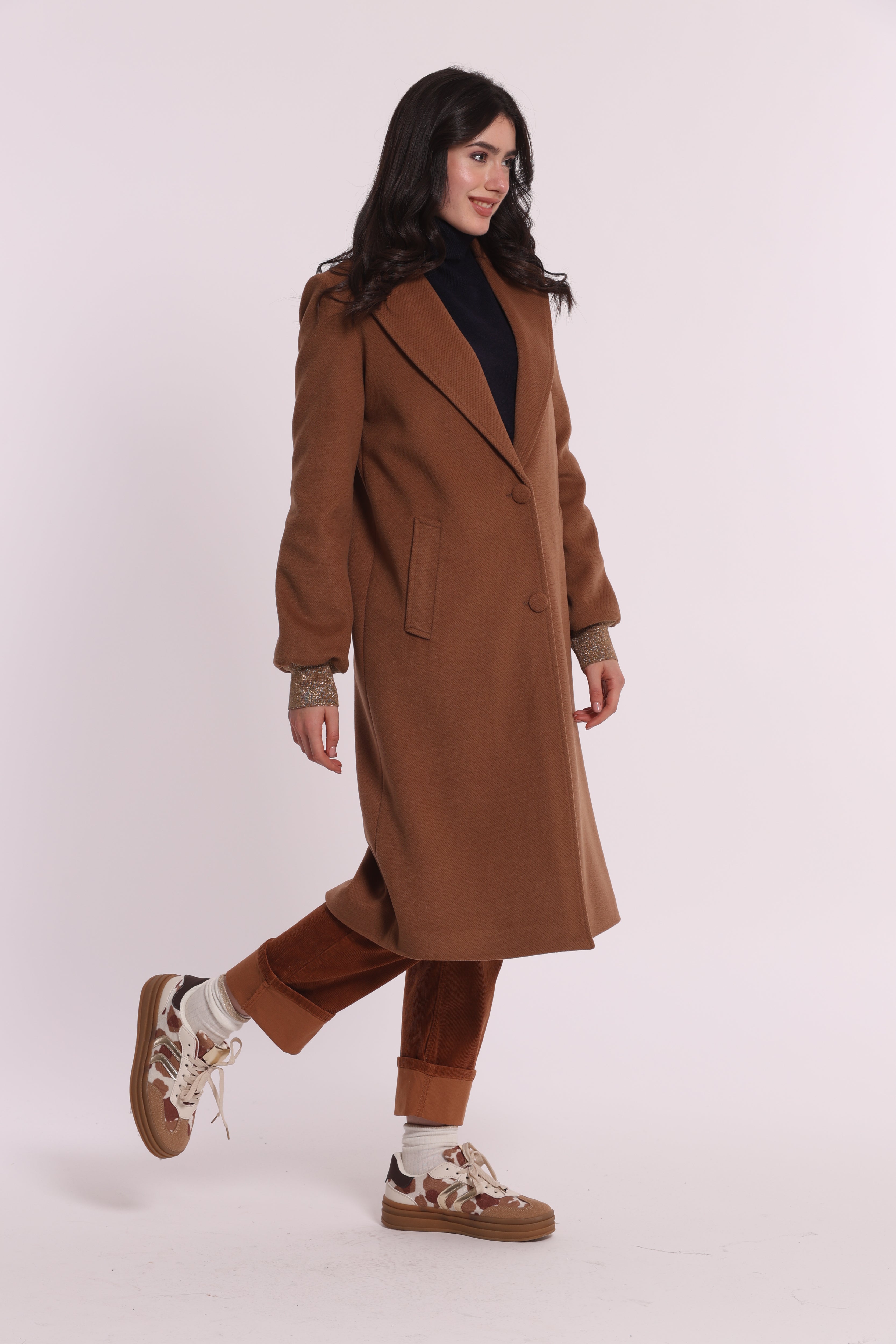 Mimi Mua Cappotto Lungo con Polsini Nero Caldo