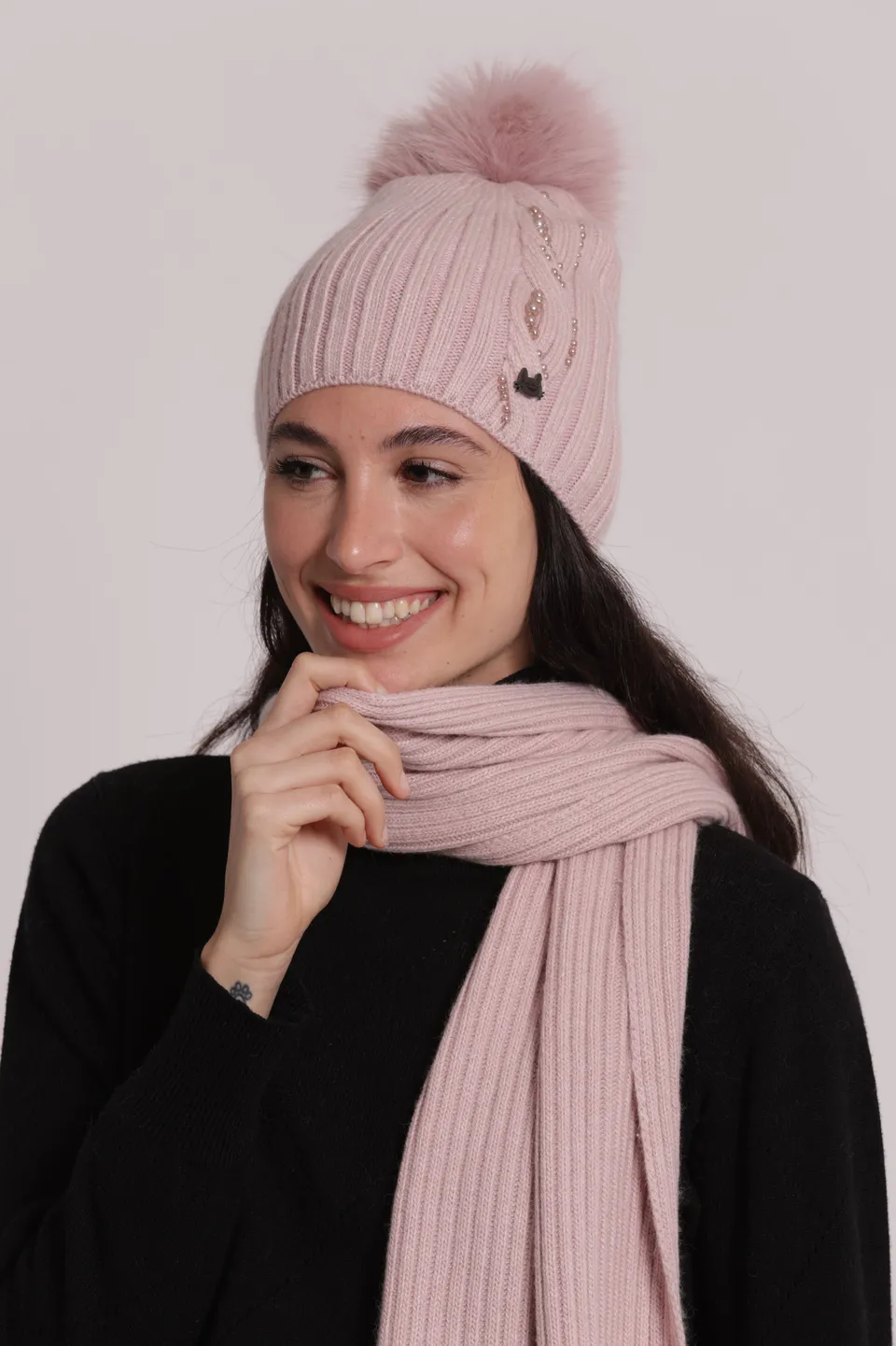 Mimi Mua Perline Berretto Pon Pon Bianco Invernale