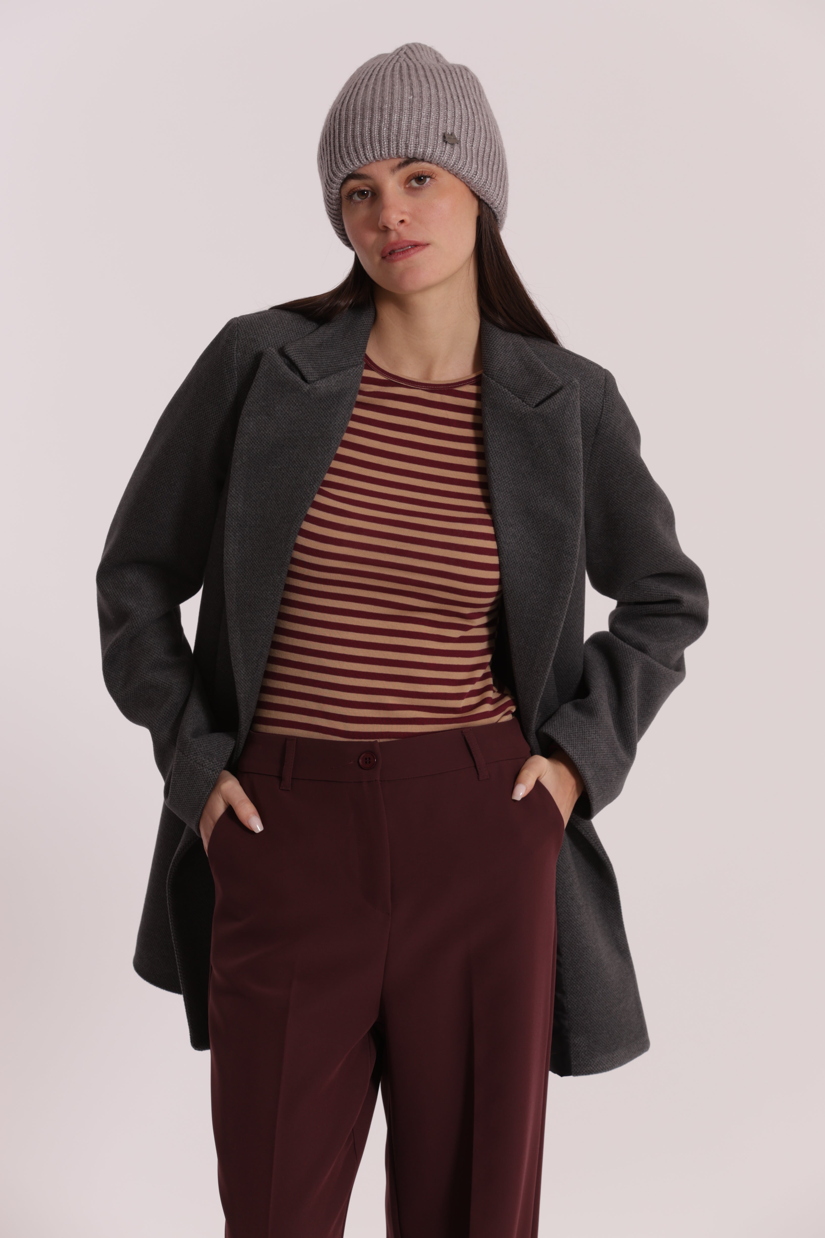 Mimi Mua Cappotto Corto Doppio Petto Nero