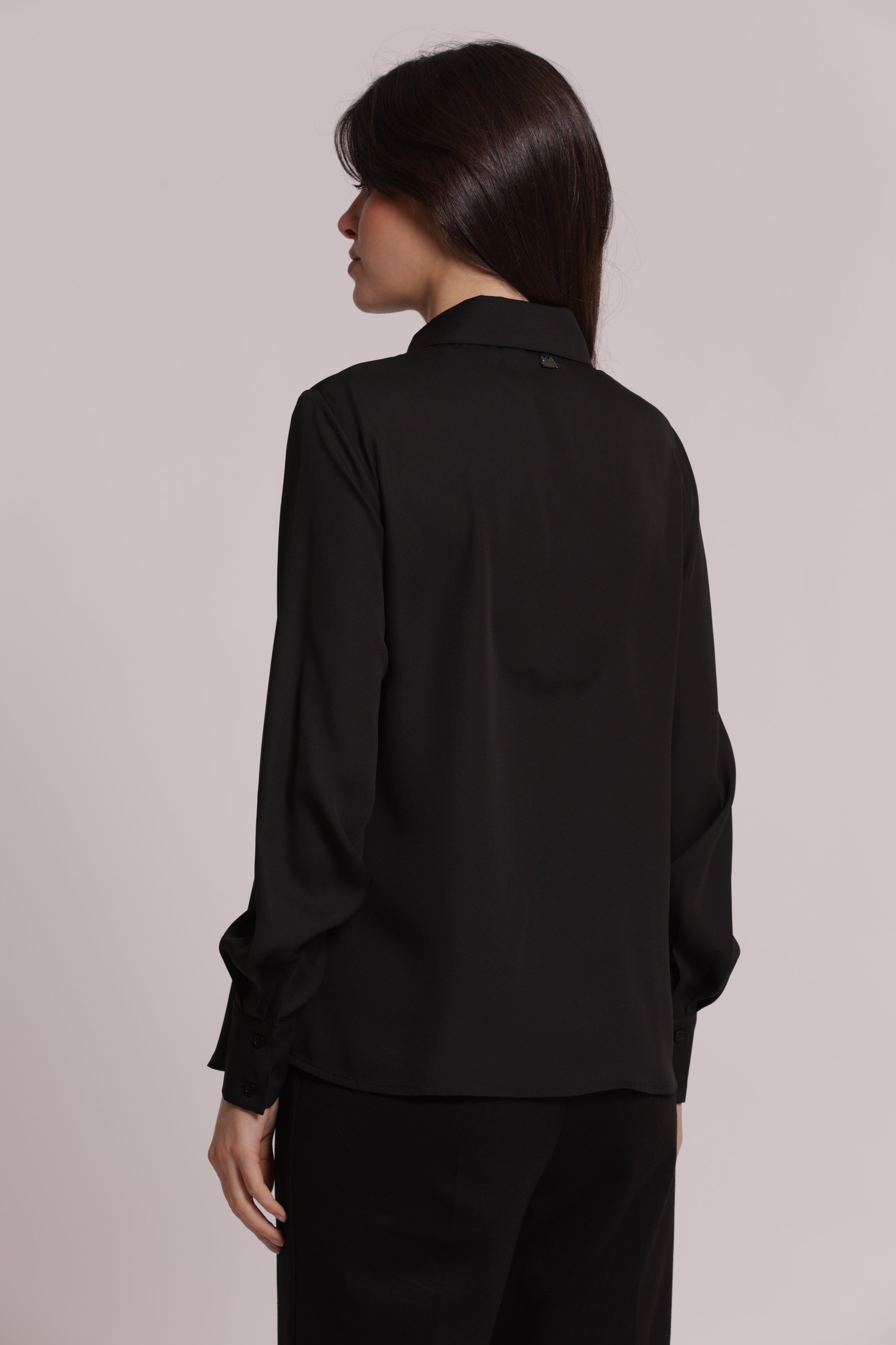 Mimi Mua Camicia Georgette Bottoni Gioiello Nero