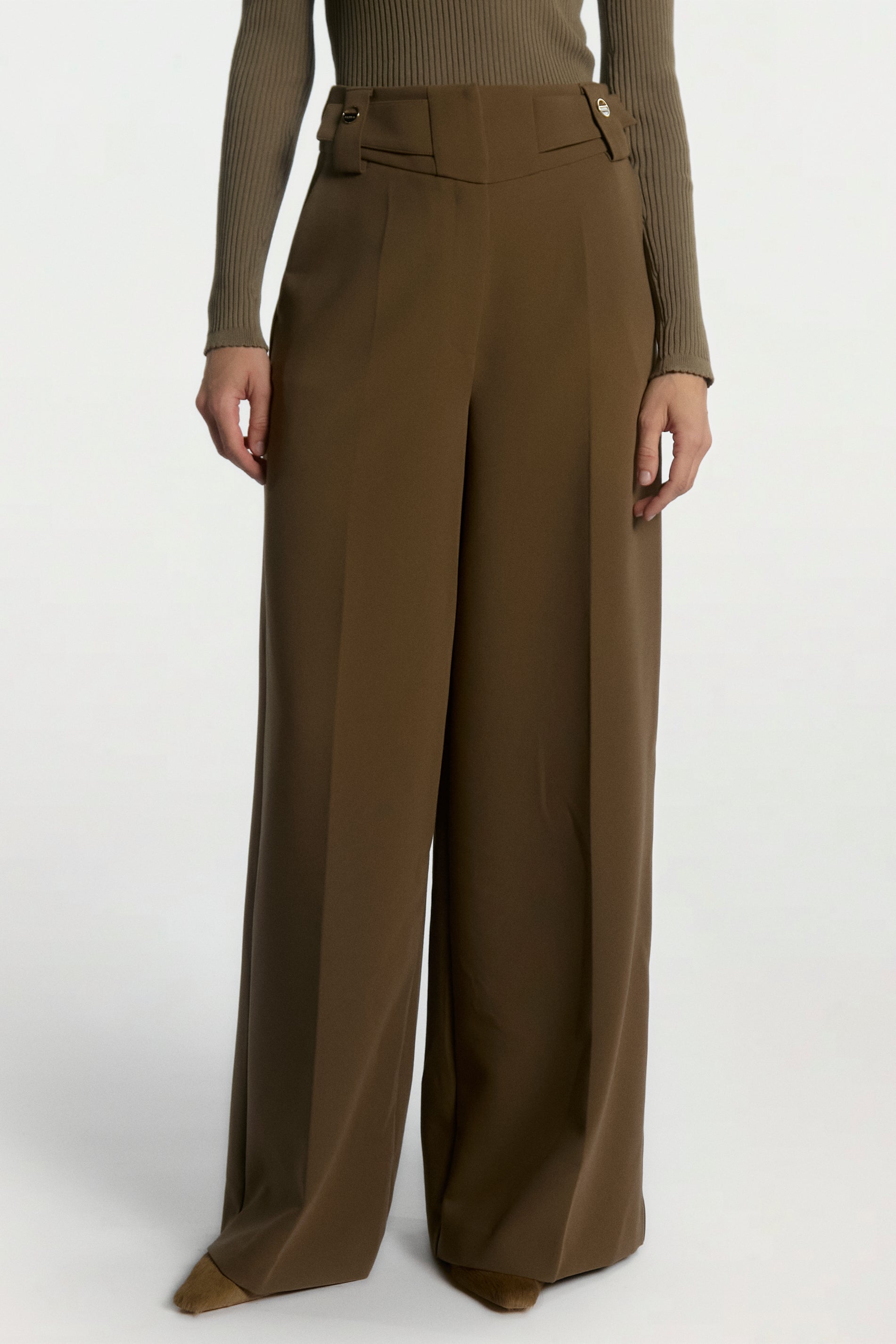 Aaiko Nore pantaloni verdi gamba larga