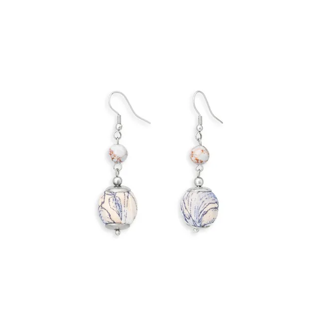 On Earth Cooperative Collection Blossom orecchini vetro cotone bianco