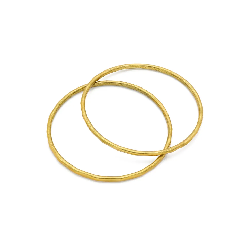 On Earth Cooperative Collection Hoop set 2 bracciali ottone dorato