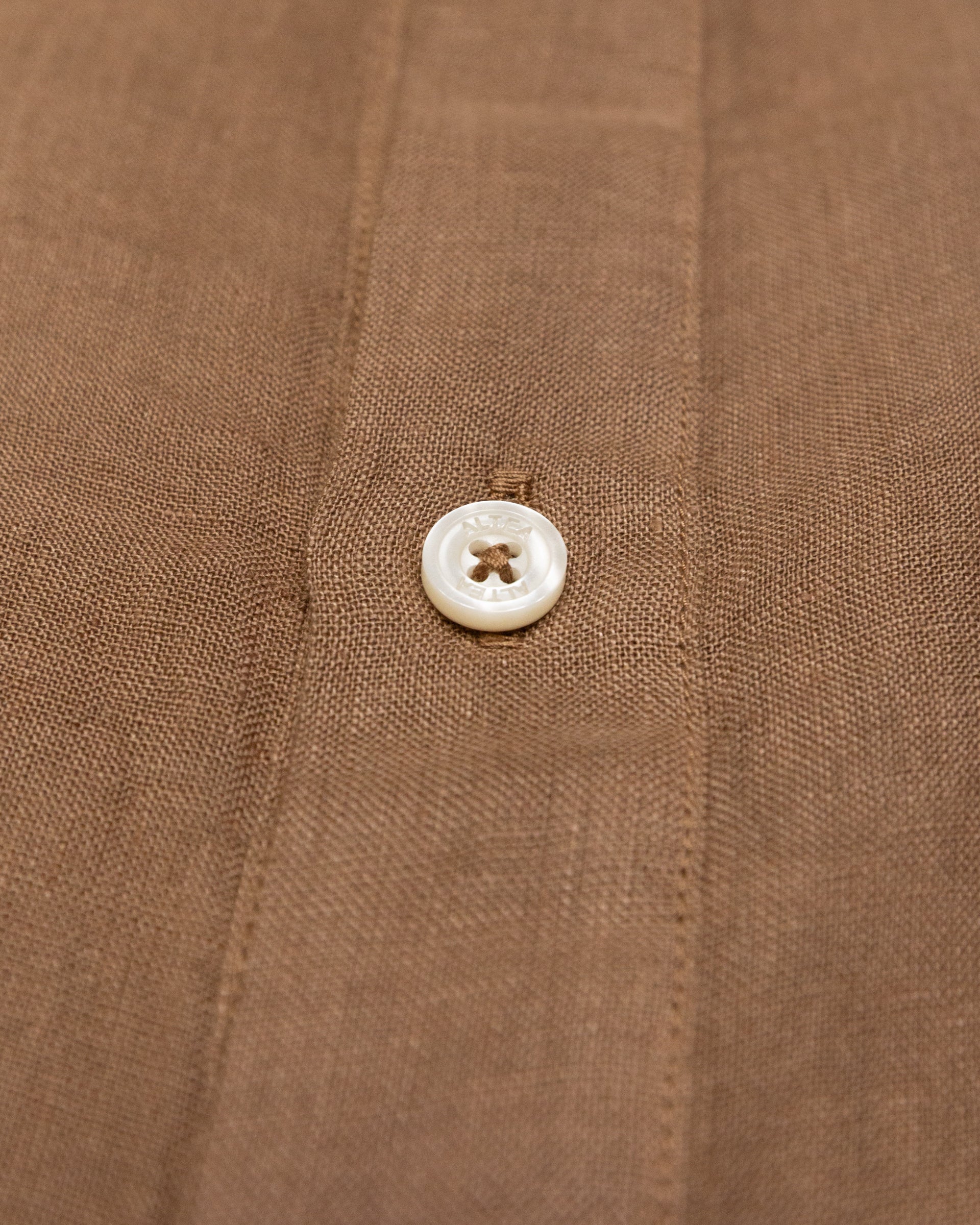 Altea Dallas camicia cammello lino over