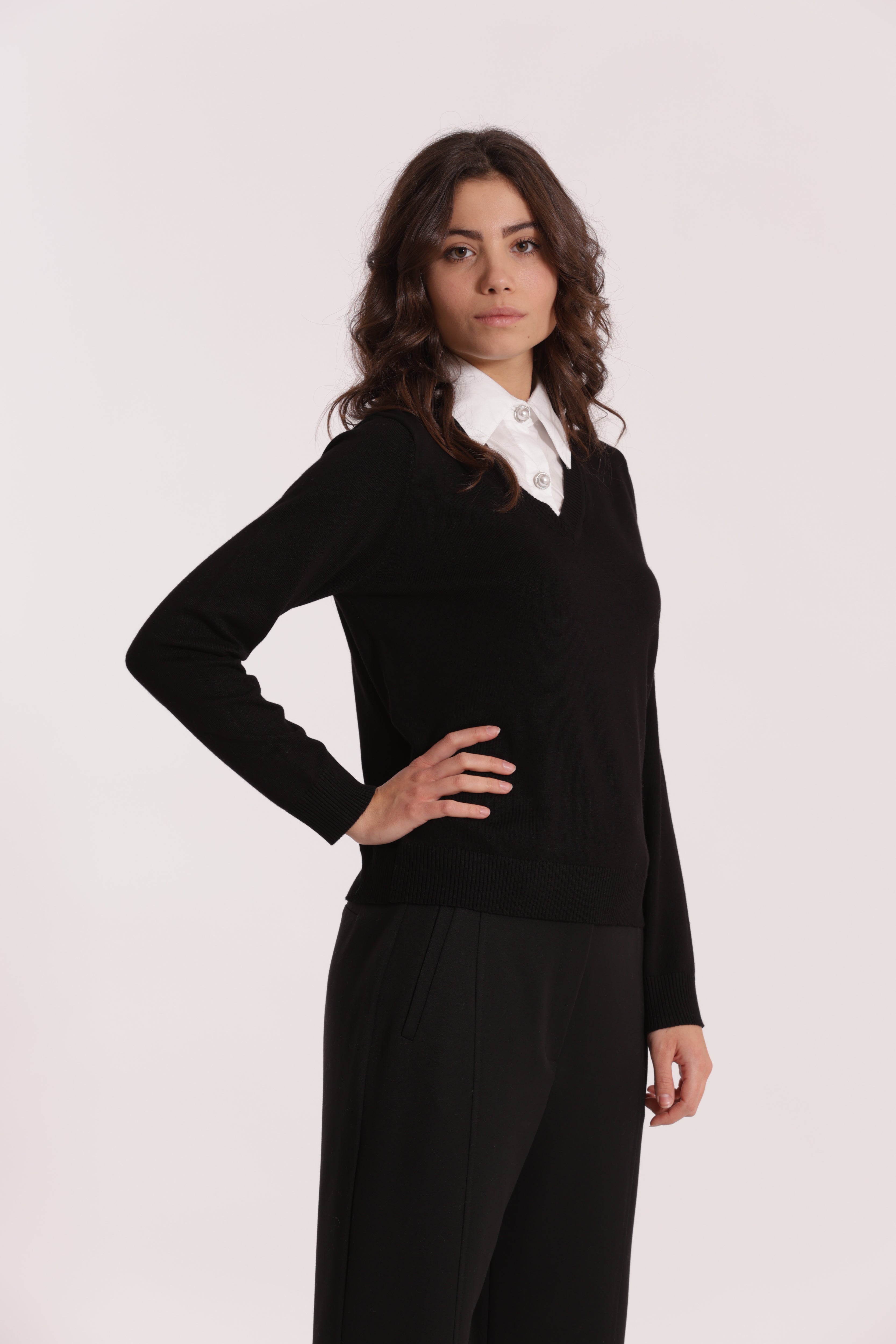 Mimi Mua maglia colletto camicia nero viscosa