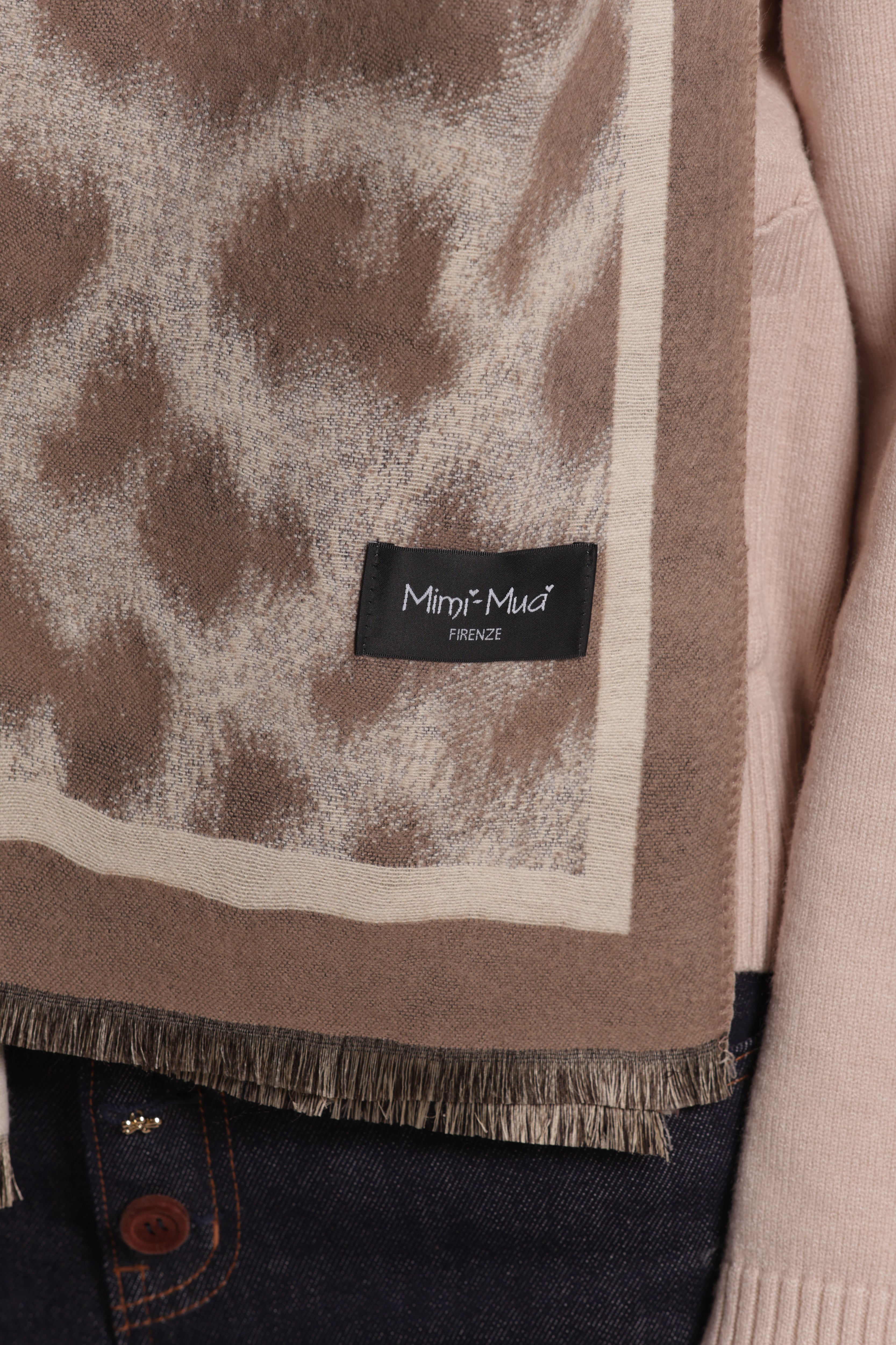 Mimi Mua Maculato sciarpa beige fantasia