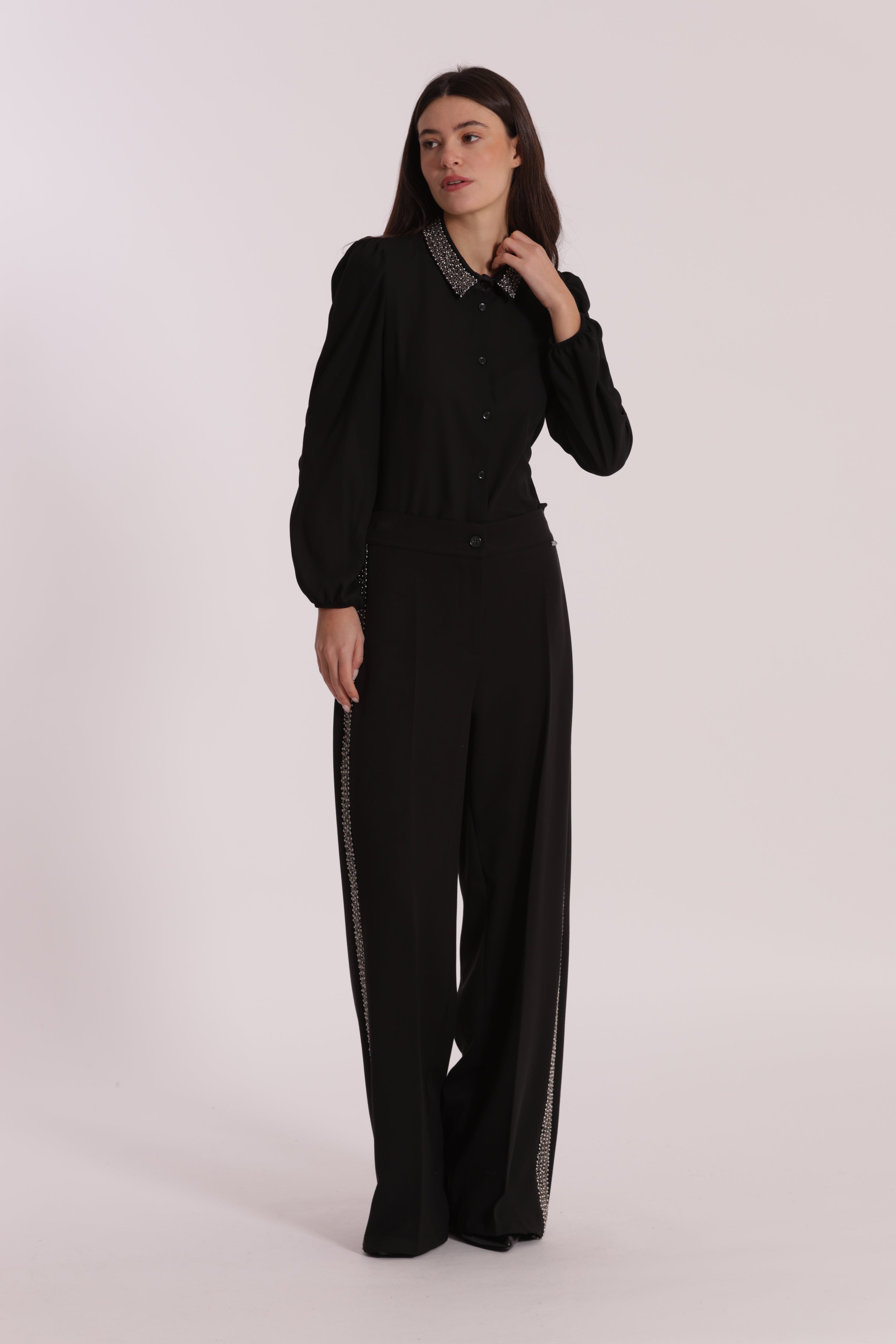 Mimi Mua Pantalone Palazzo Passamaneria Ricamata nero