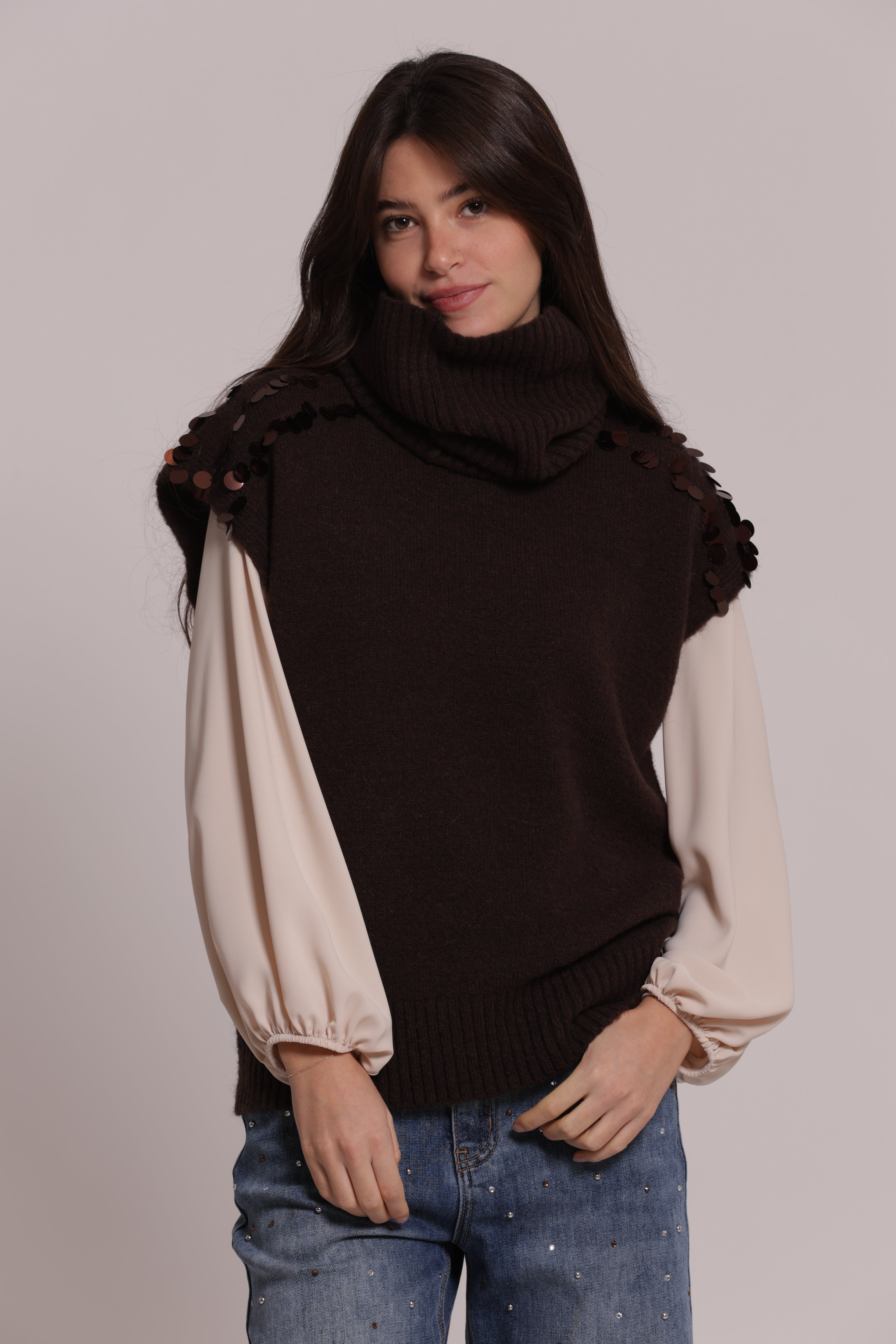 Mimi Mua Maniche Corte Con Paillettes Su Spalle Maglia Nero Elasticizzata