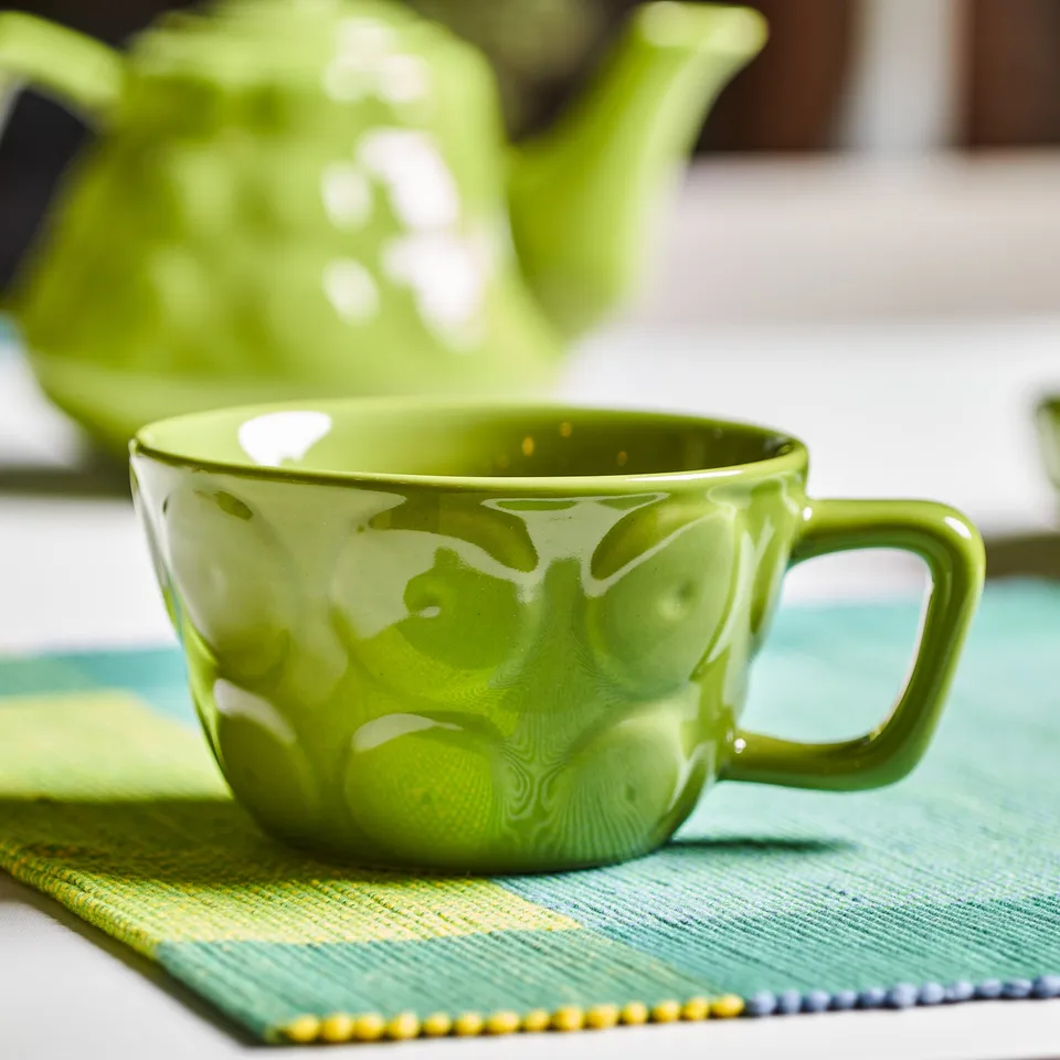 On Earth Cooperative Collection Echini tazza ceramica verde