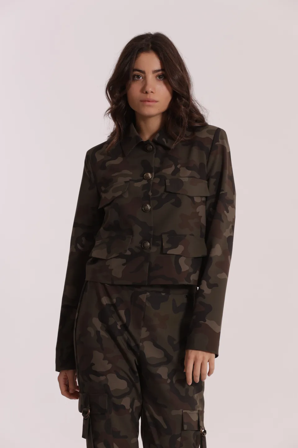 Mimi Mua Giacca Cropped Camouflage Verde Militare