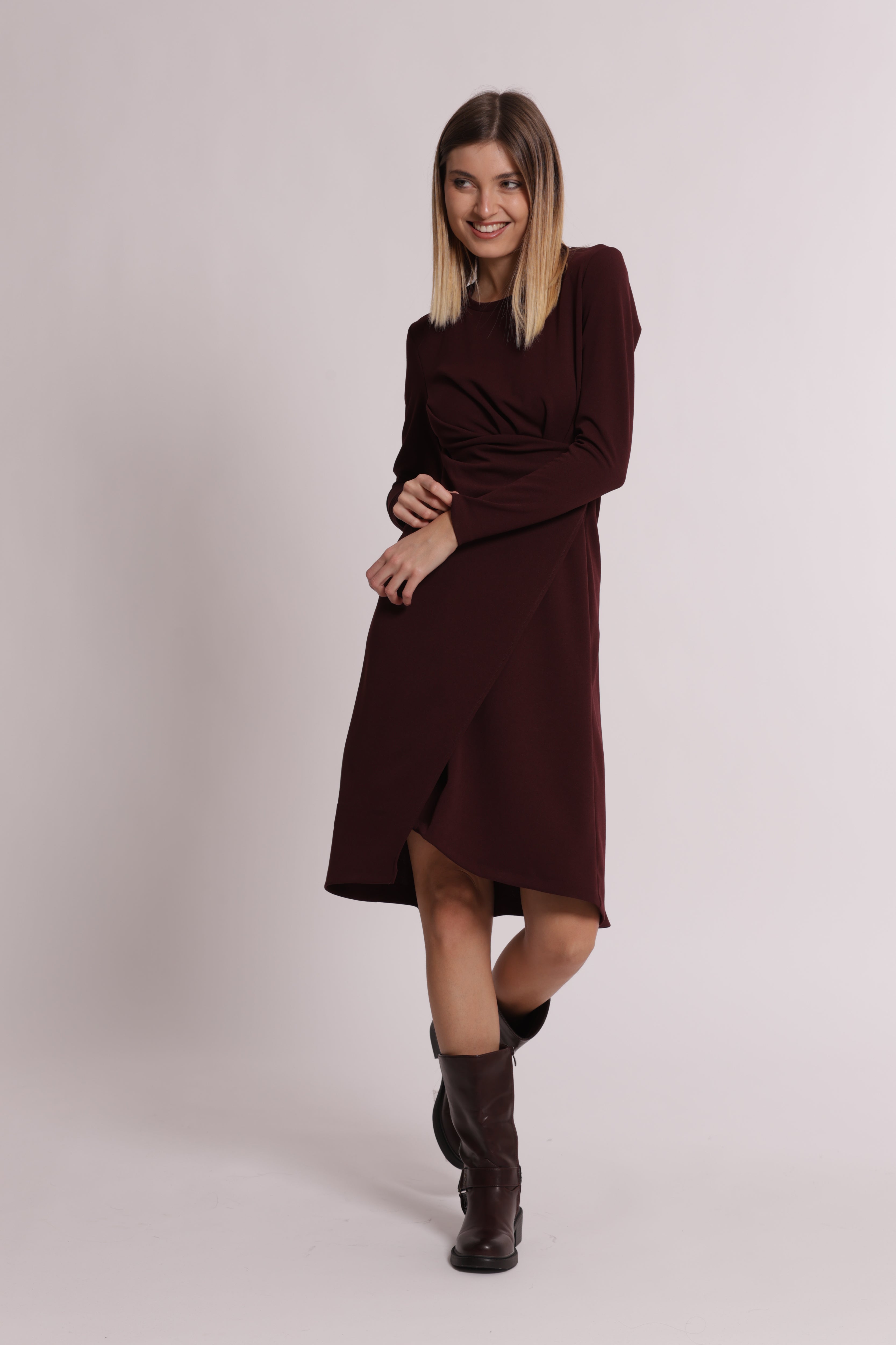 Mimi Mua Abito corto con pieghe vestito nero elegante