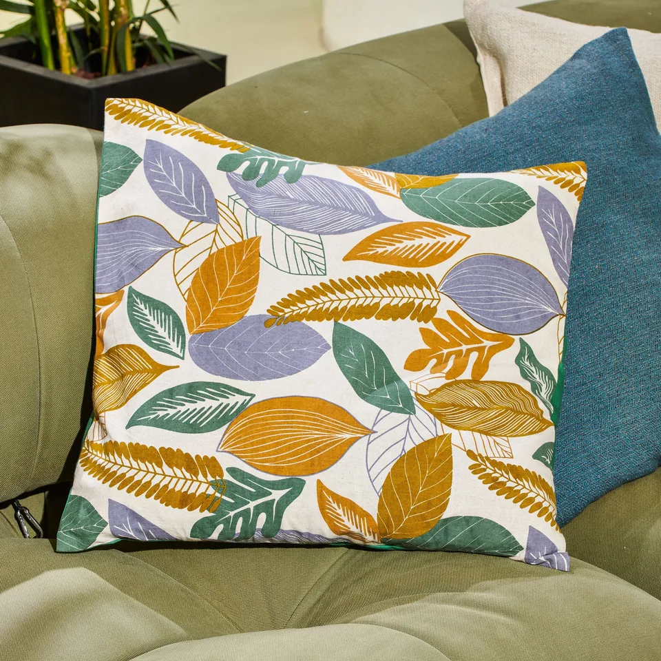 On Earth Cooperative Collection Foglie federa cotone multicolore 50x50