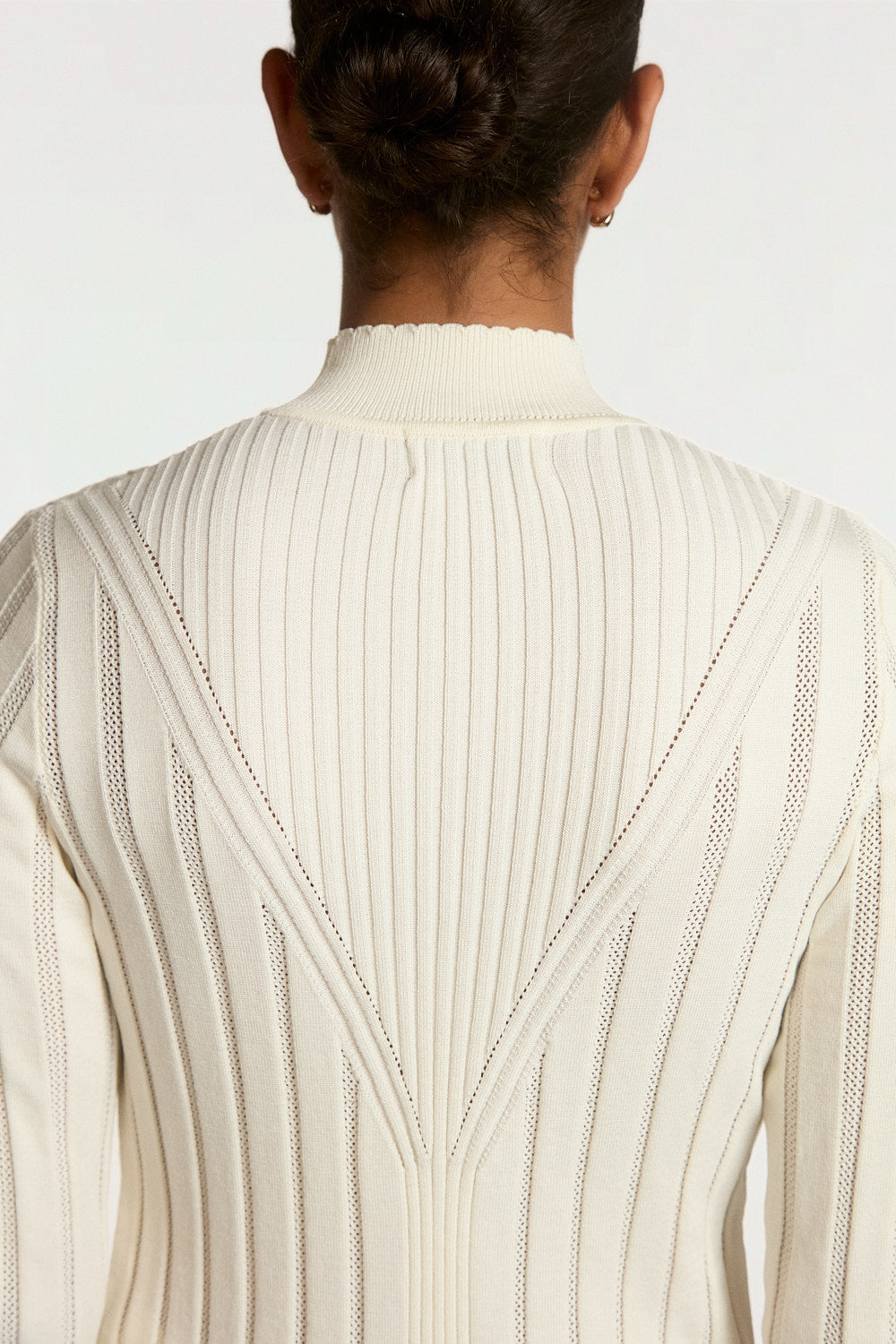 Aaiko Vida top crema collo alto maglia