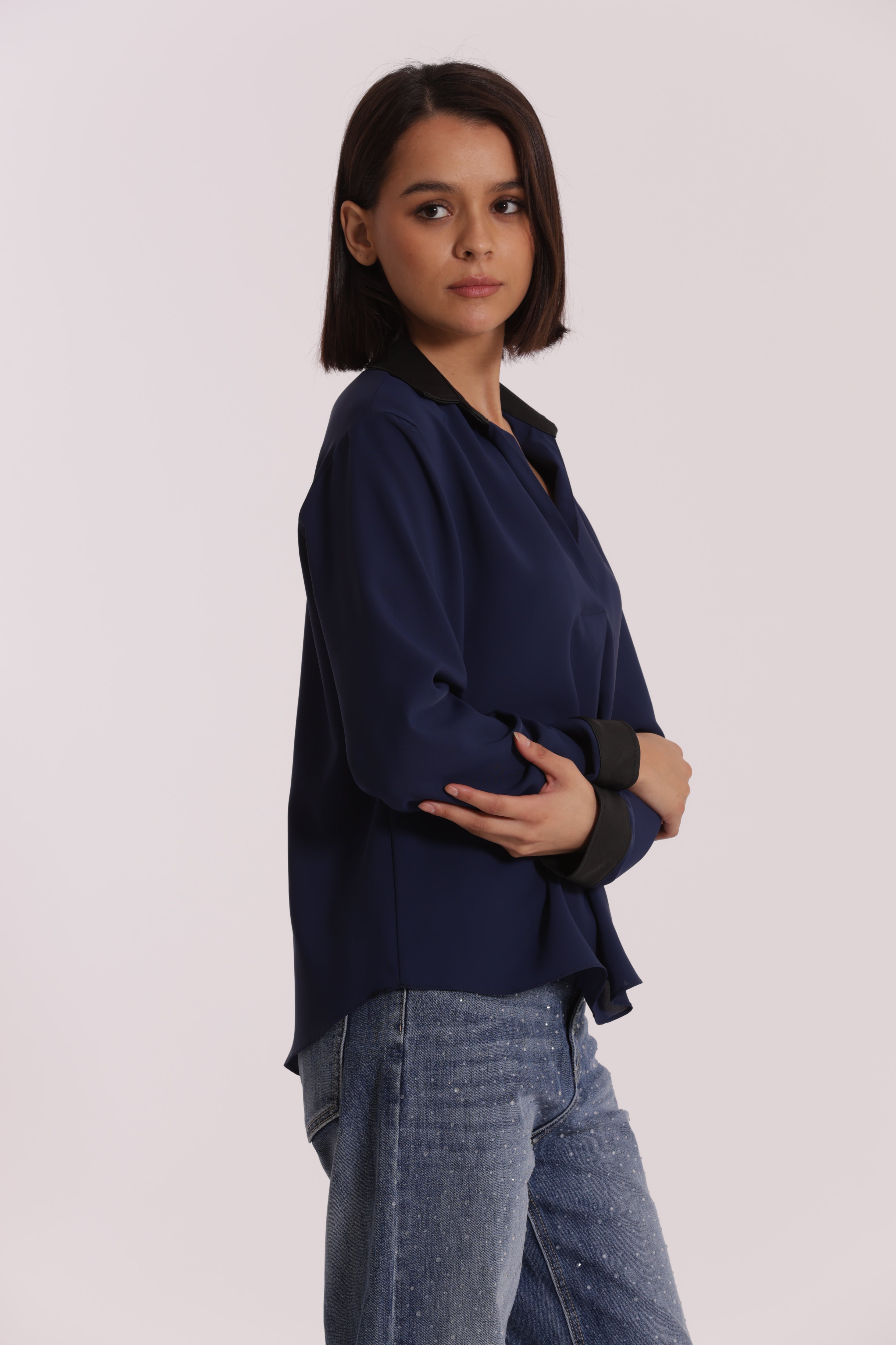 Mimi Mua Blusa Colletto Simil Pelle Nero