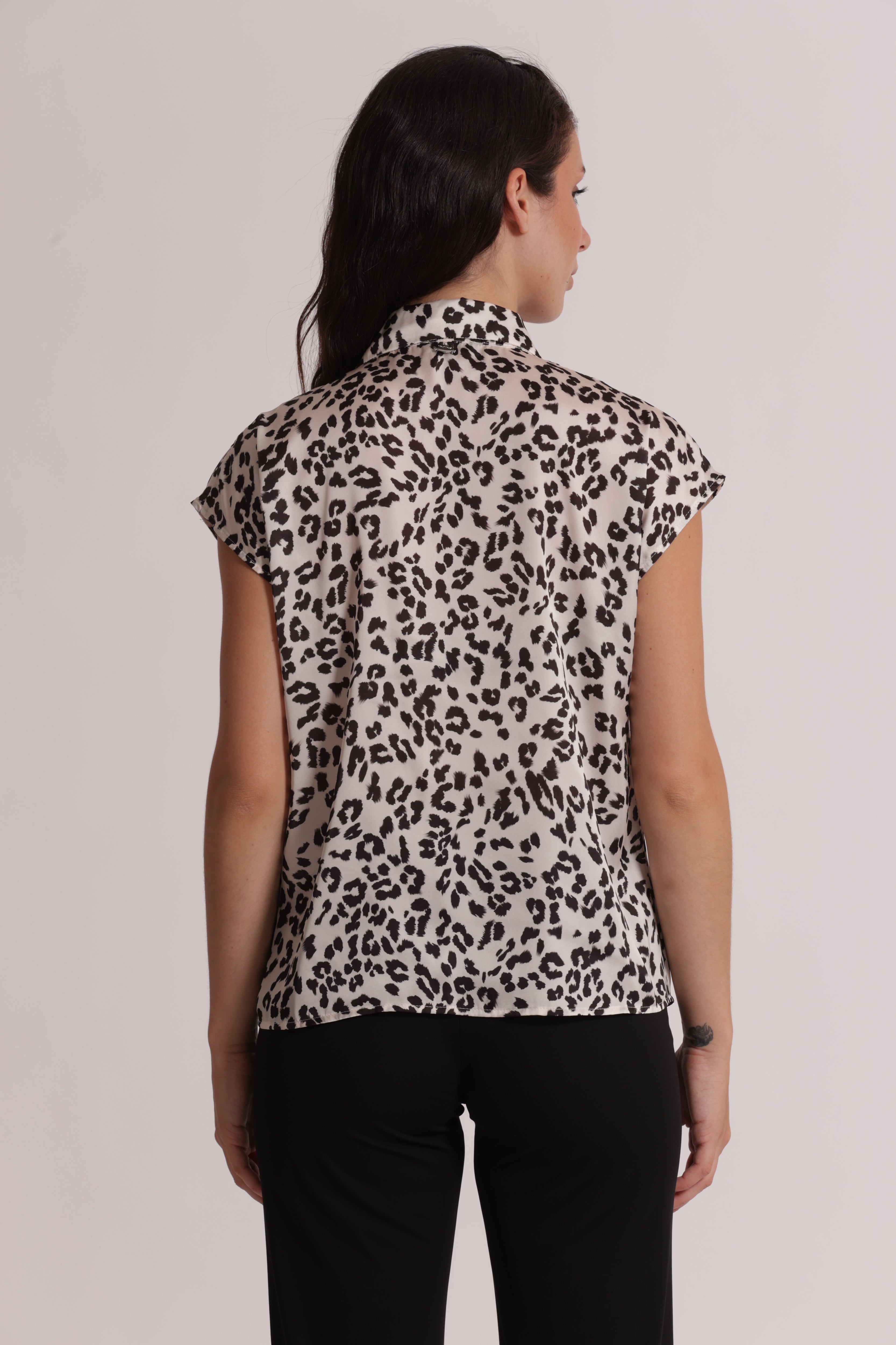 Mimi Mua camicia maniche corte animalier rosa