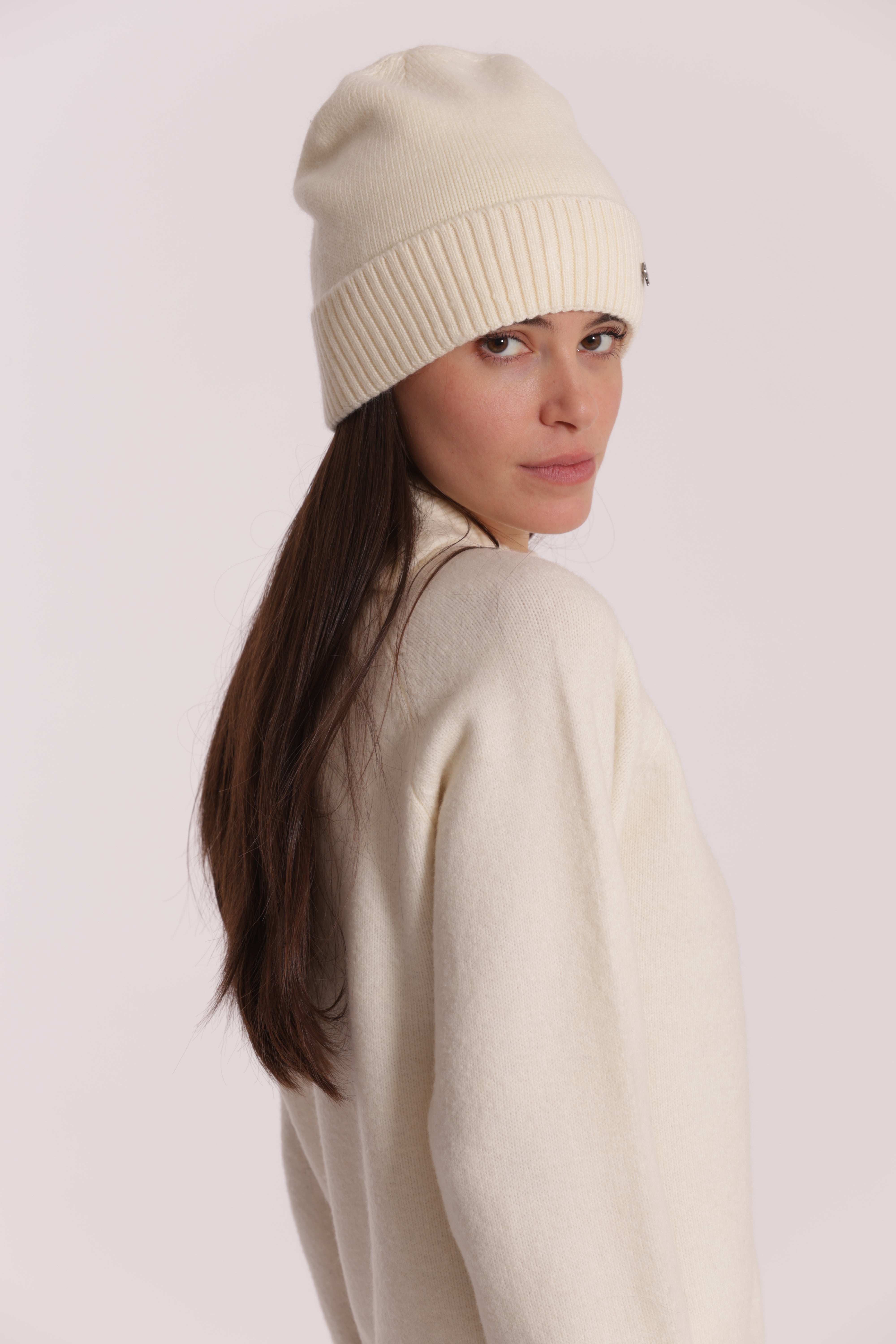 Mimi Mua Berretto tinta unita con risvolto cappello nero caldo