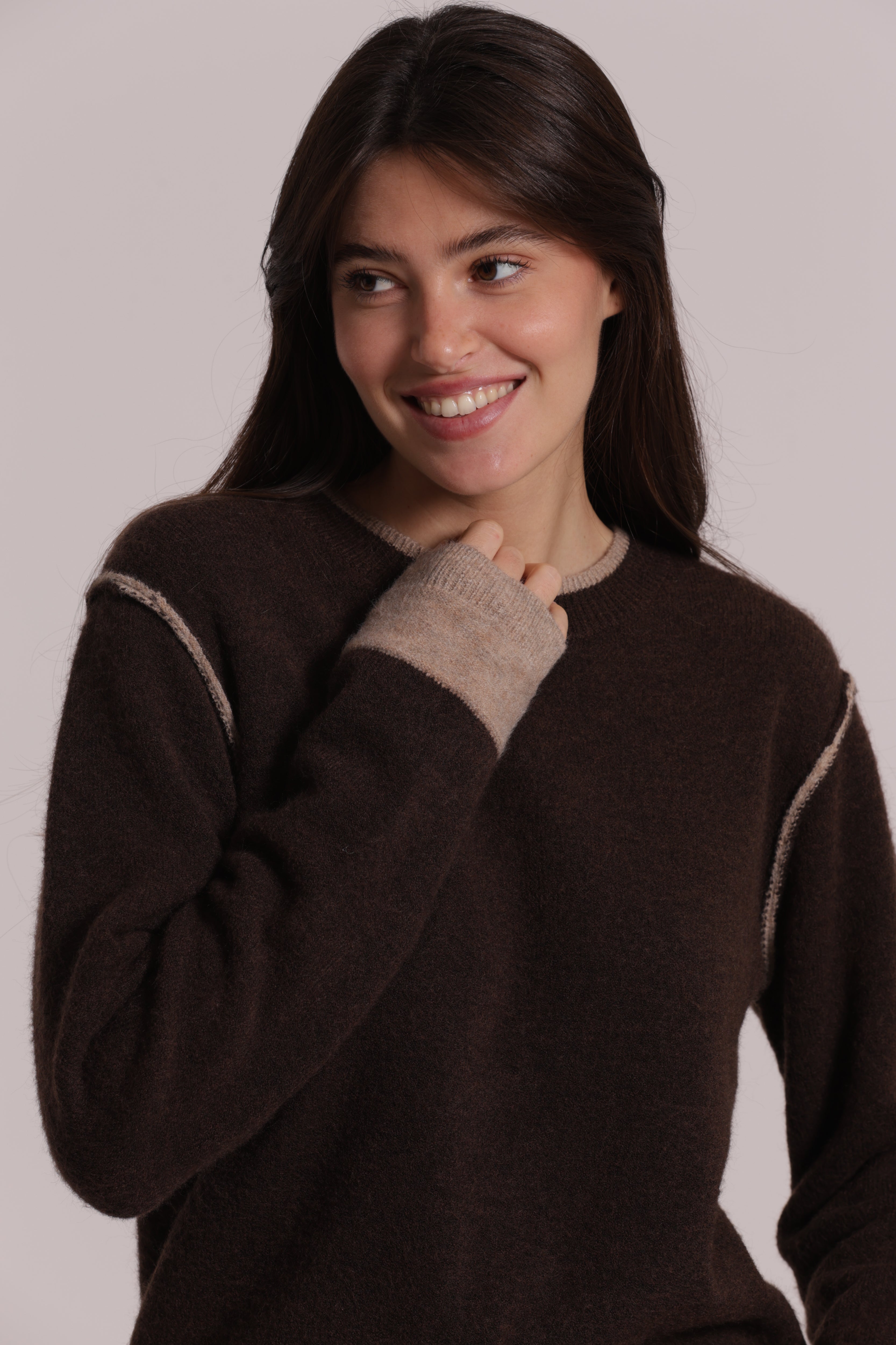 Mimi Mua Maglia Scollo Tondo Contrasti Moro
