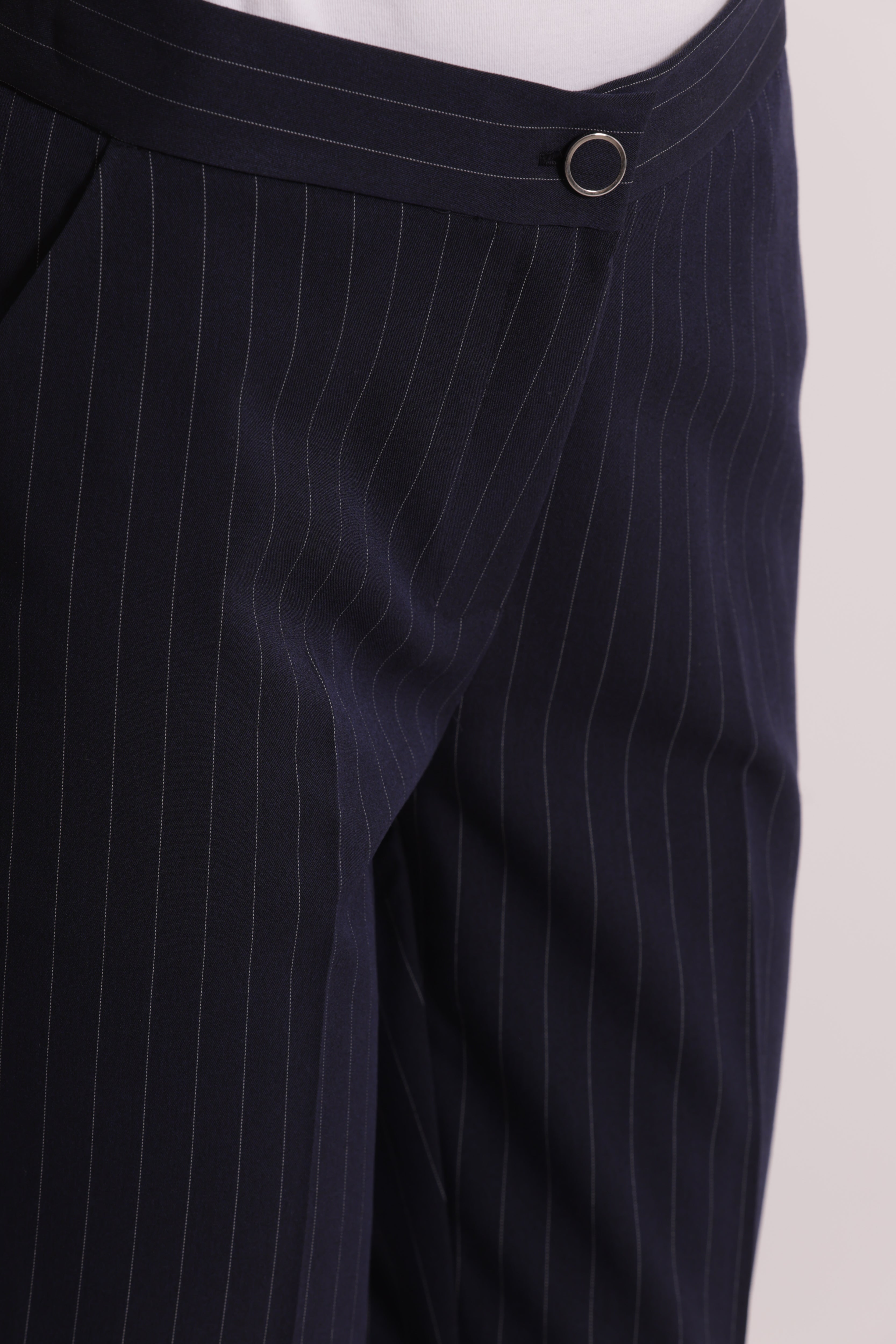 Mimi Mua pantalone sigaretta elastico dietro gessato latte