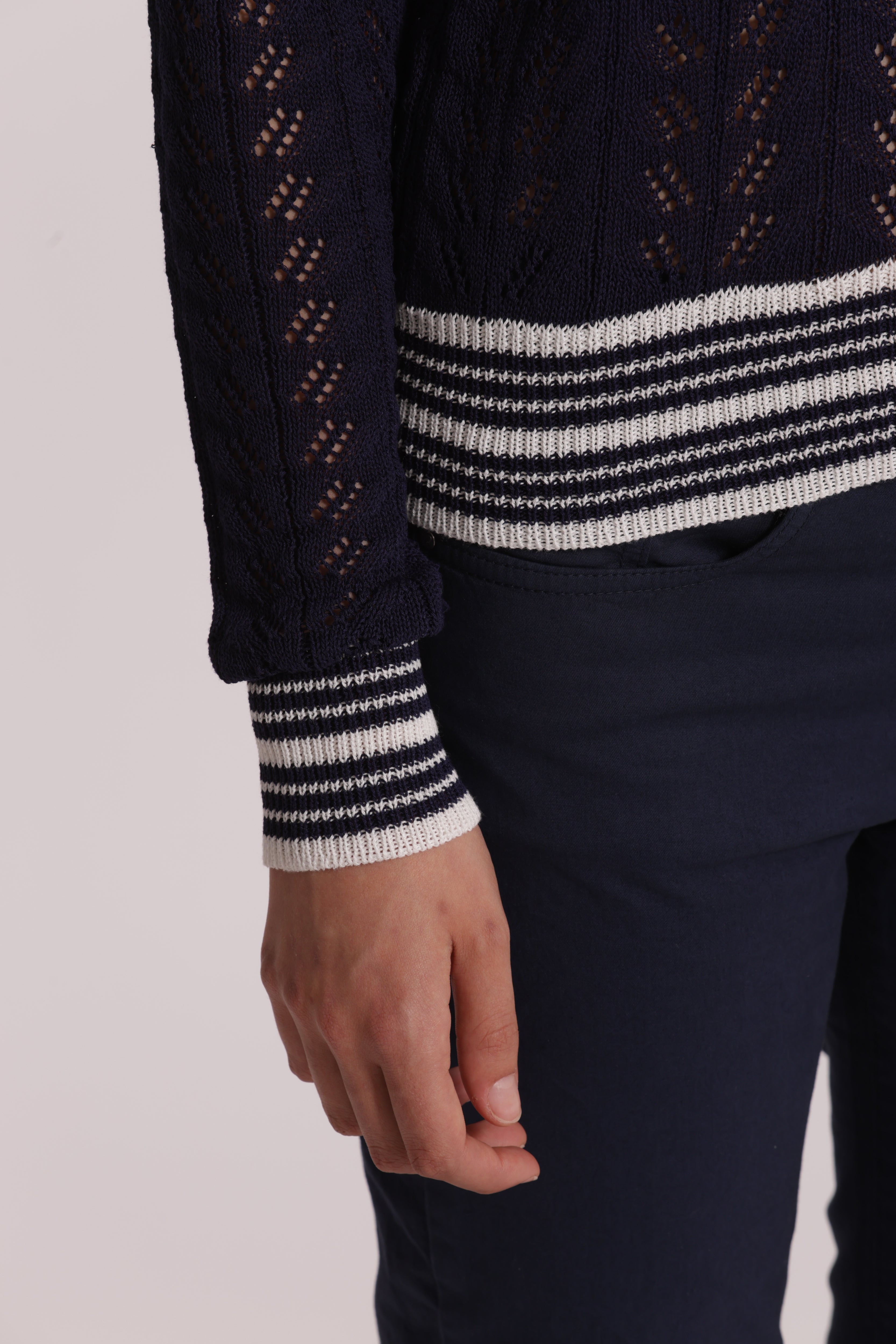 Mimi Mua Maglia Traforata Scollo V Panna Bicolor Leggera