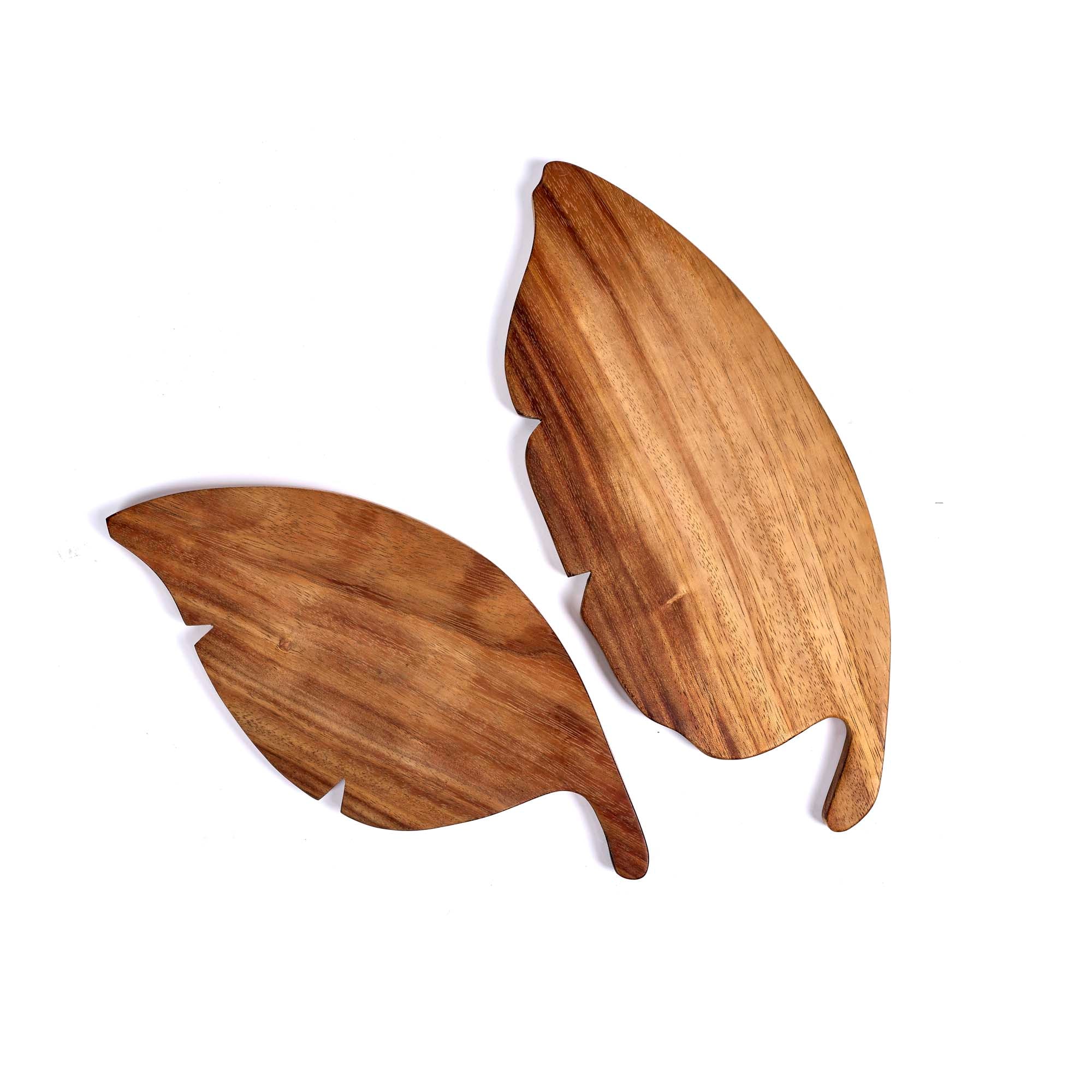 On Earth Banano tagliere legno naturale 34 cm