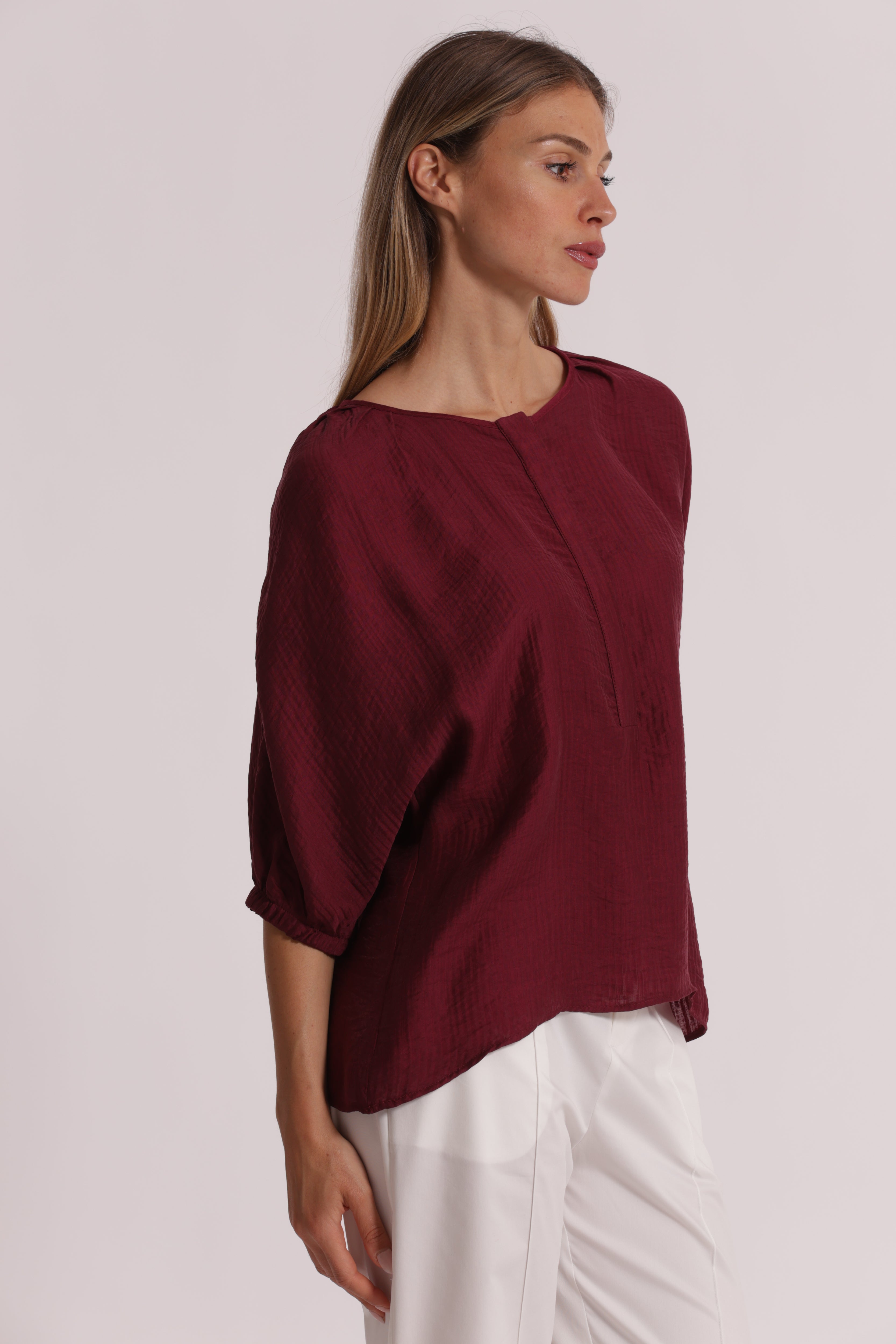 Mimi Mua Blusa Over in Creponne Scollo Tondo e Maniche 3/4 Latte