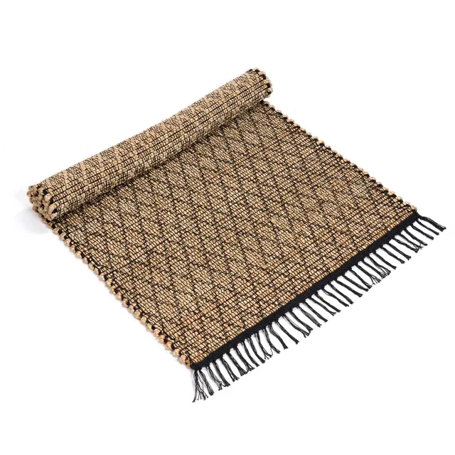 On Earth Cooperative Collection Diamond tappeto juta nero 70x130 cm
