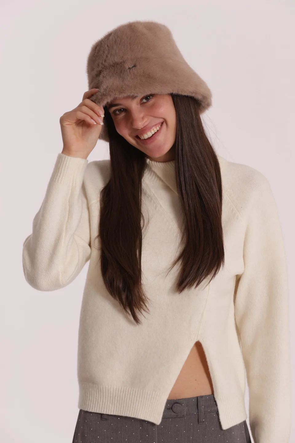 Mimi Mua Cappello Cloche Pelo Morbido Nero