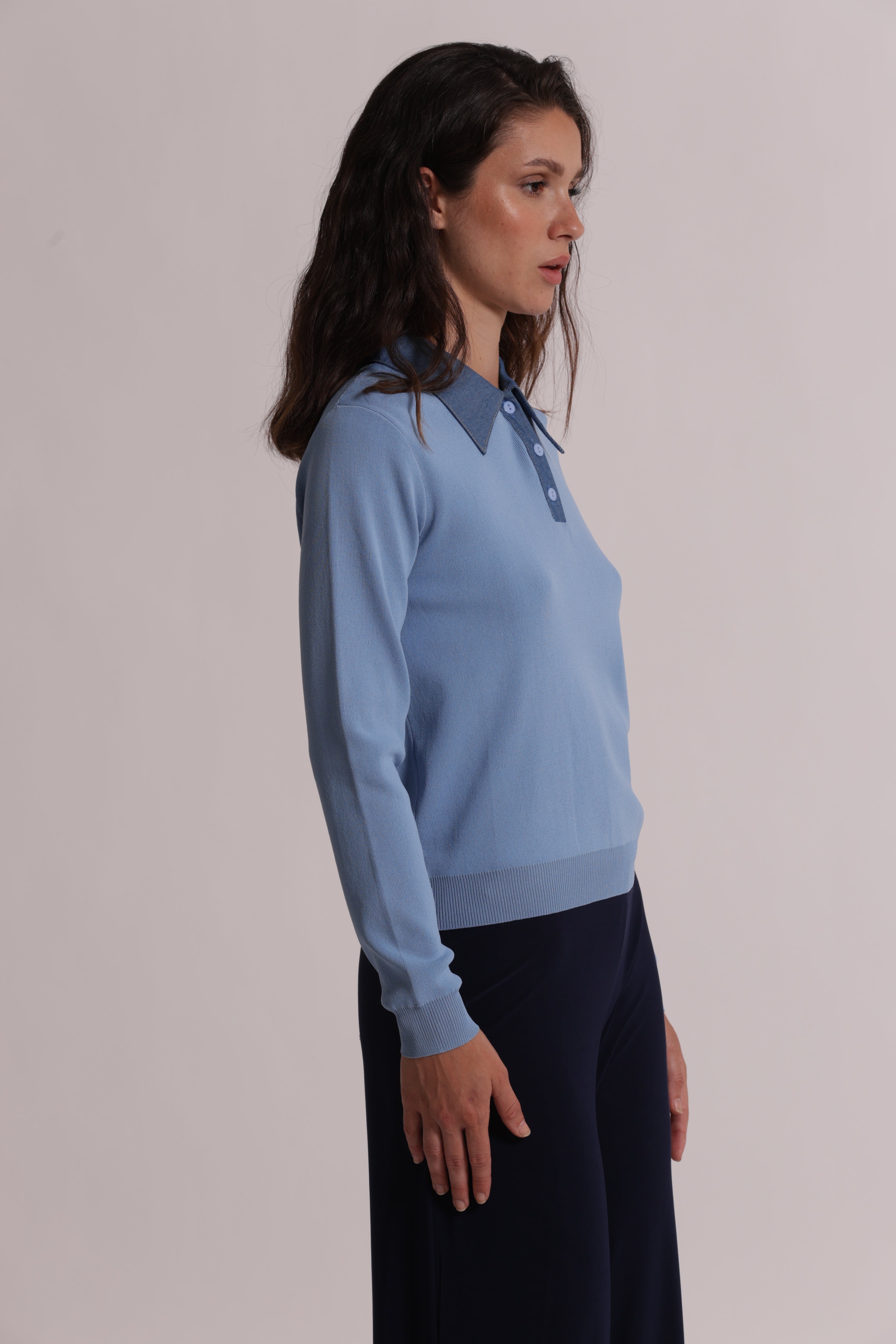 Mimi Mua Polo in Maglia con Colletto in Jeans Panna