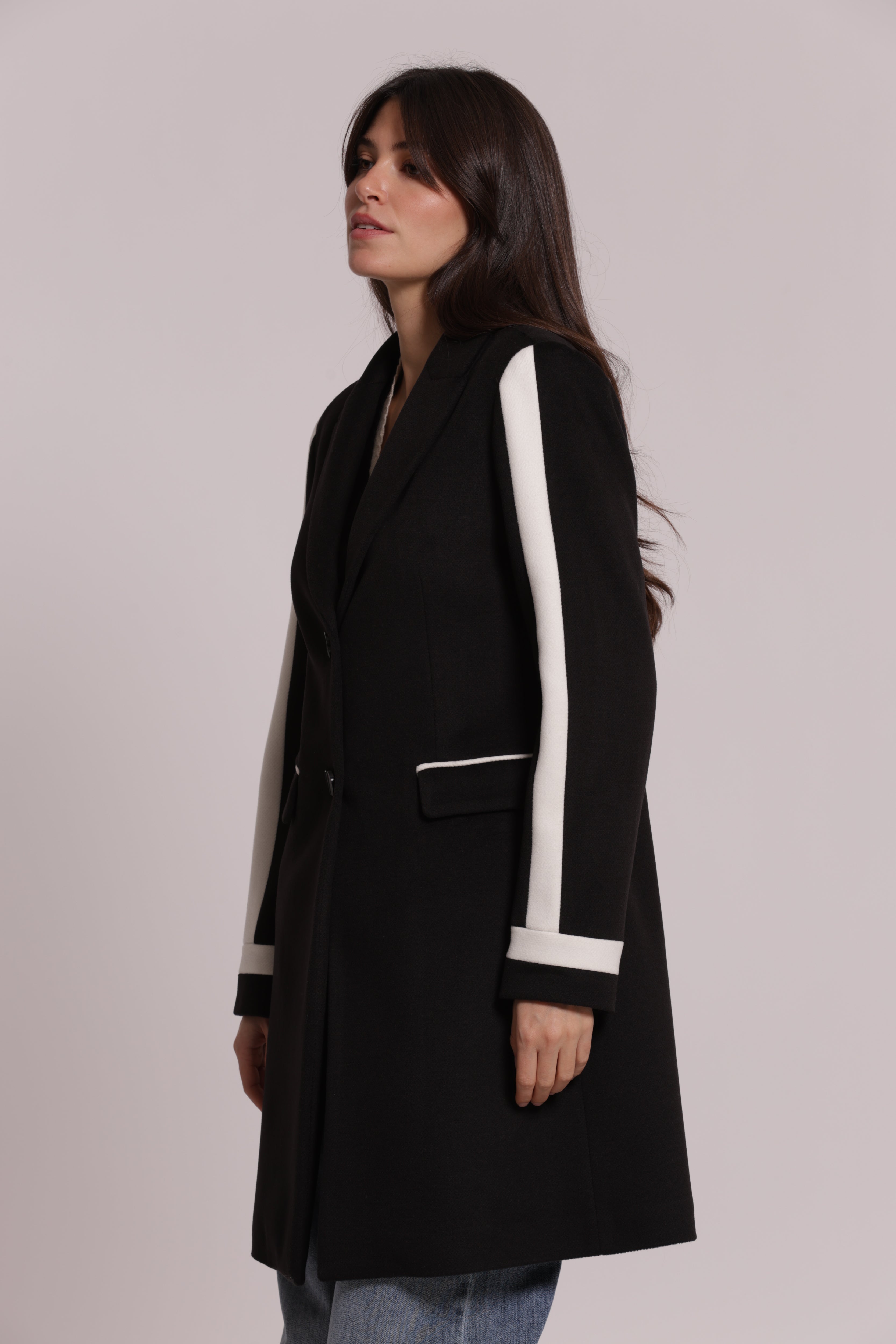 Mimi Mua Cappotto Baronetto Bicolor nero panna