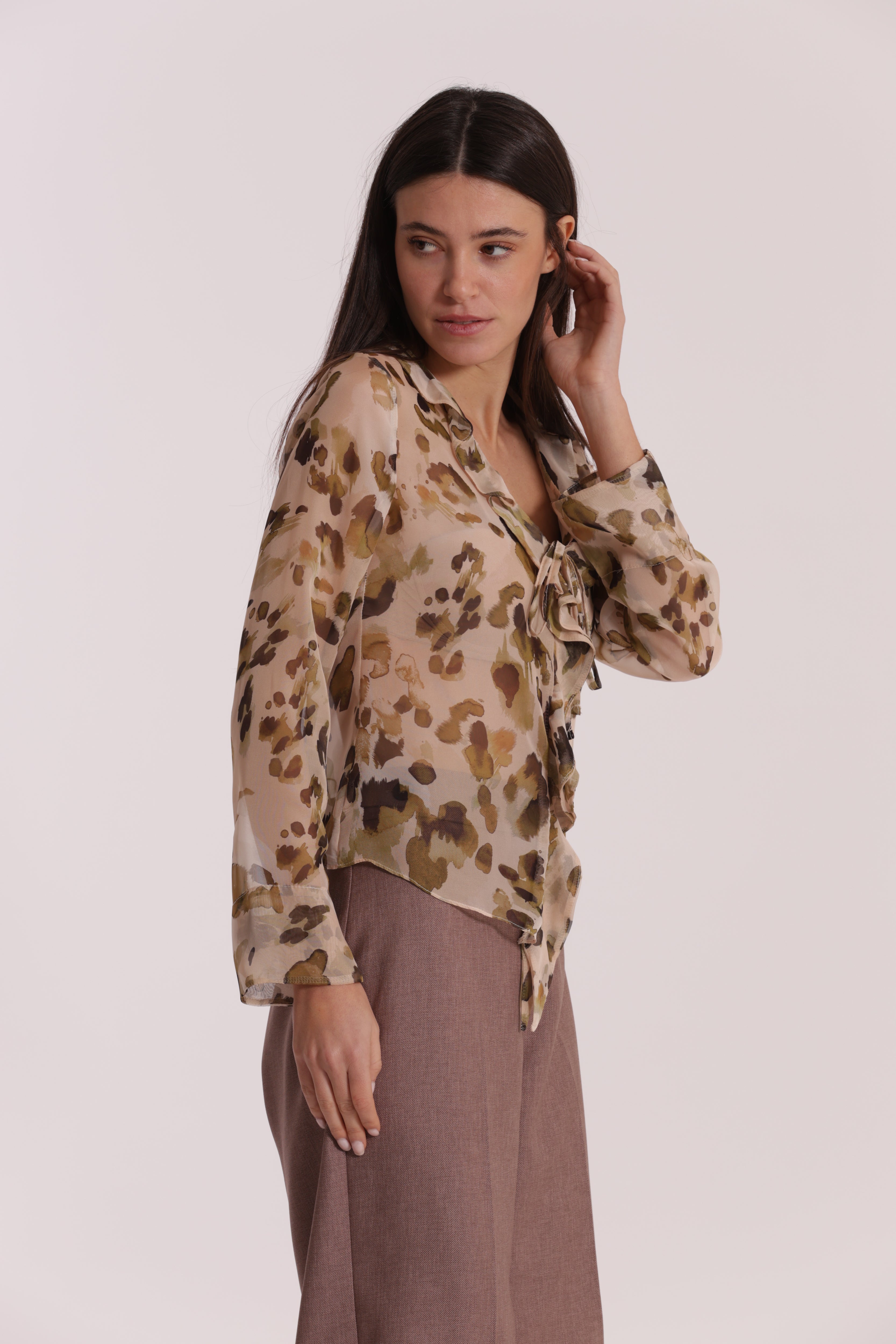 Mimi Mua Rouches Leo blusa panna militare stampata