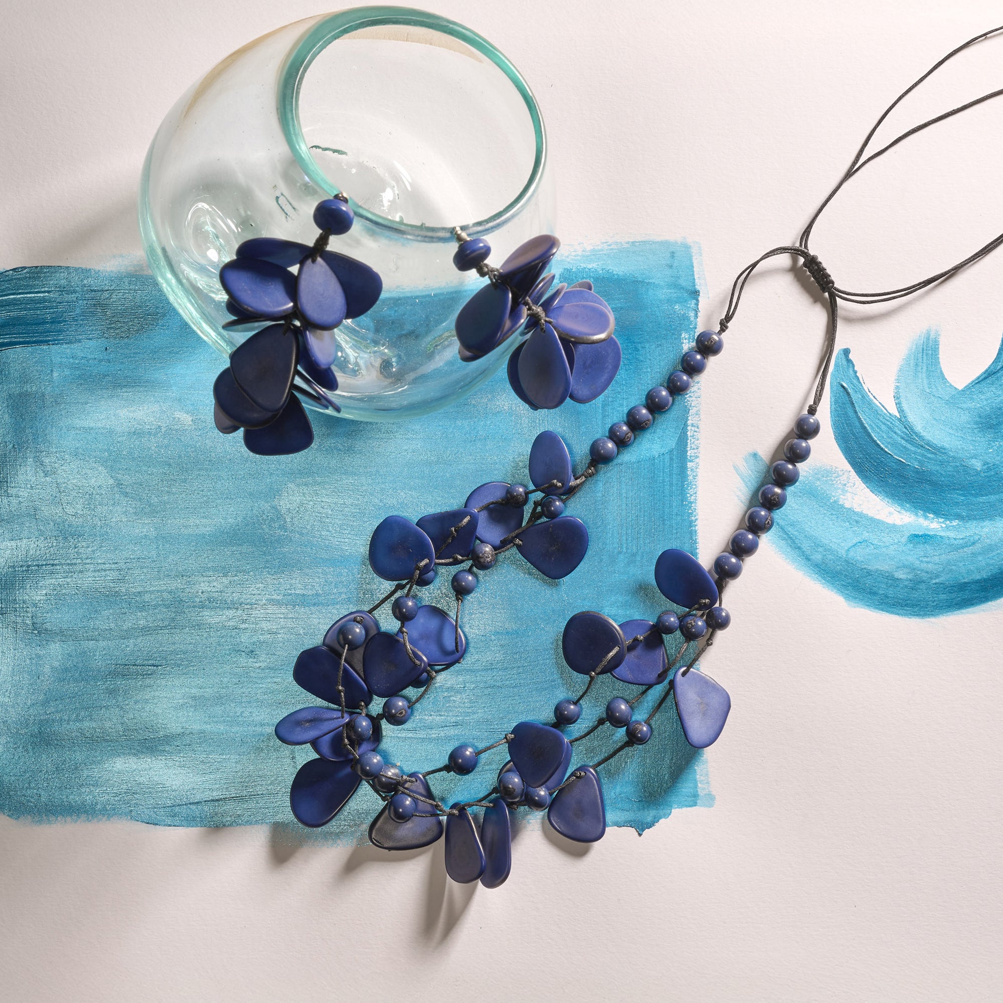 On Earth Samba orecchini tagua blu 9 cm