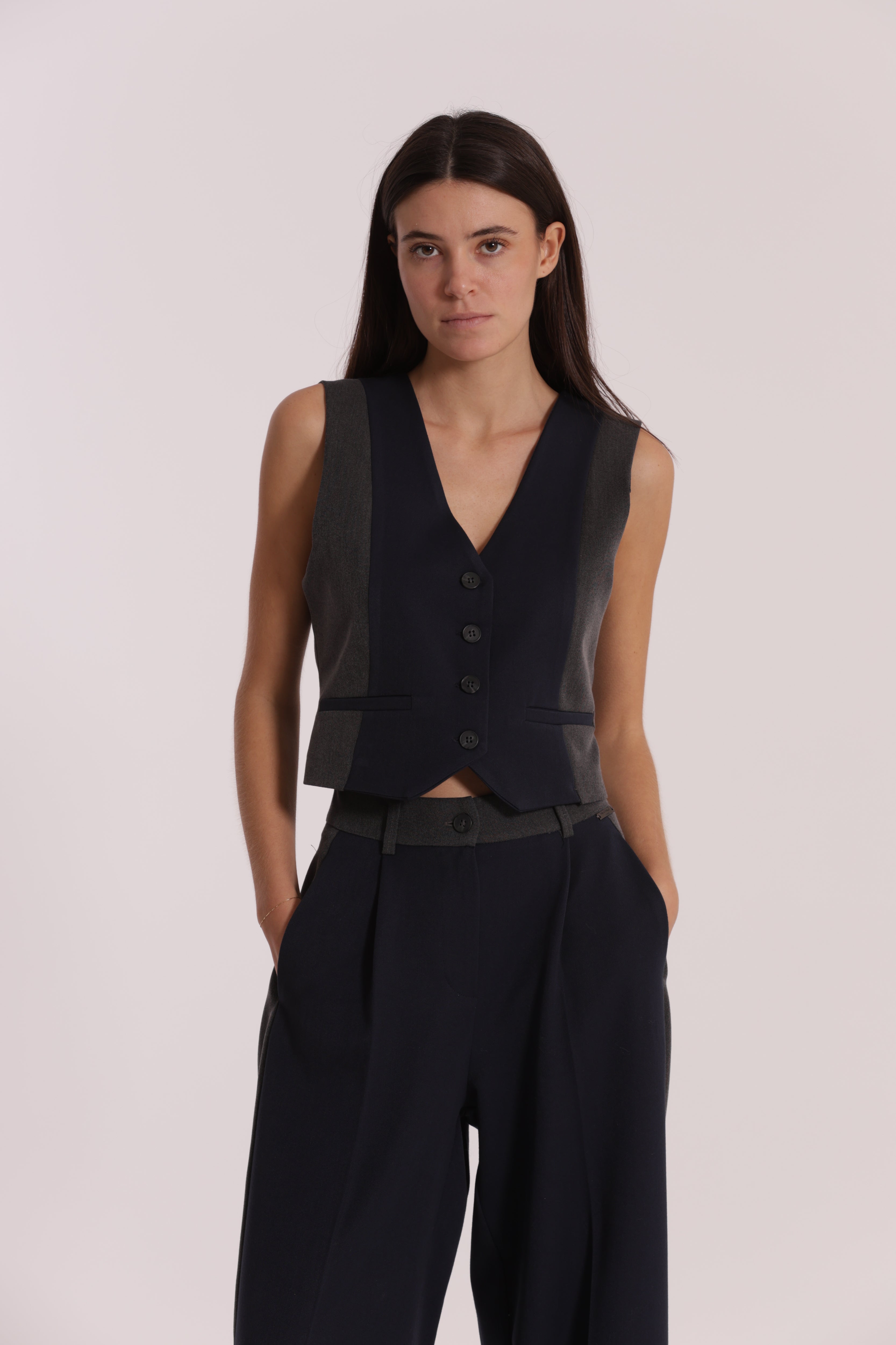Mimi Mua Color Block gilet grigio chiaro bicolore