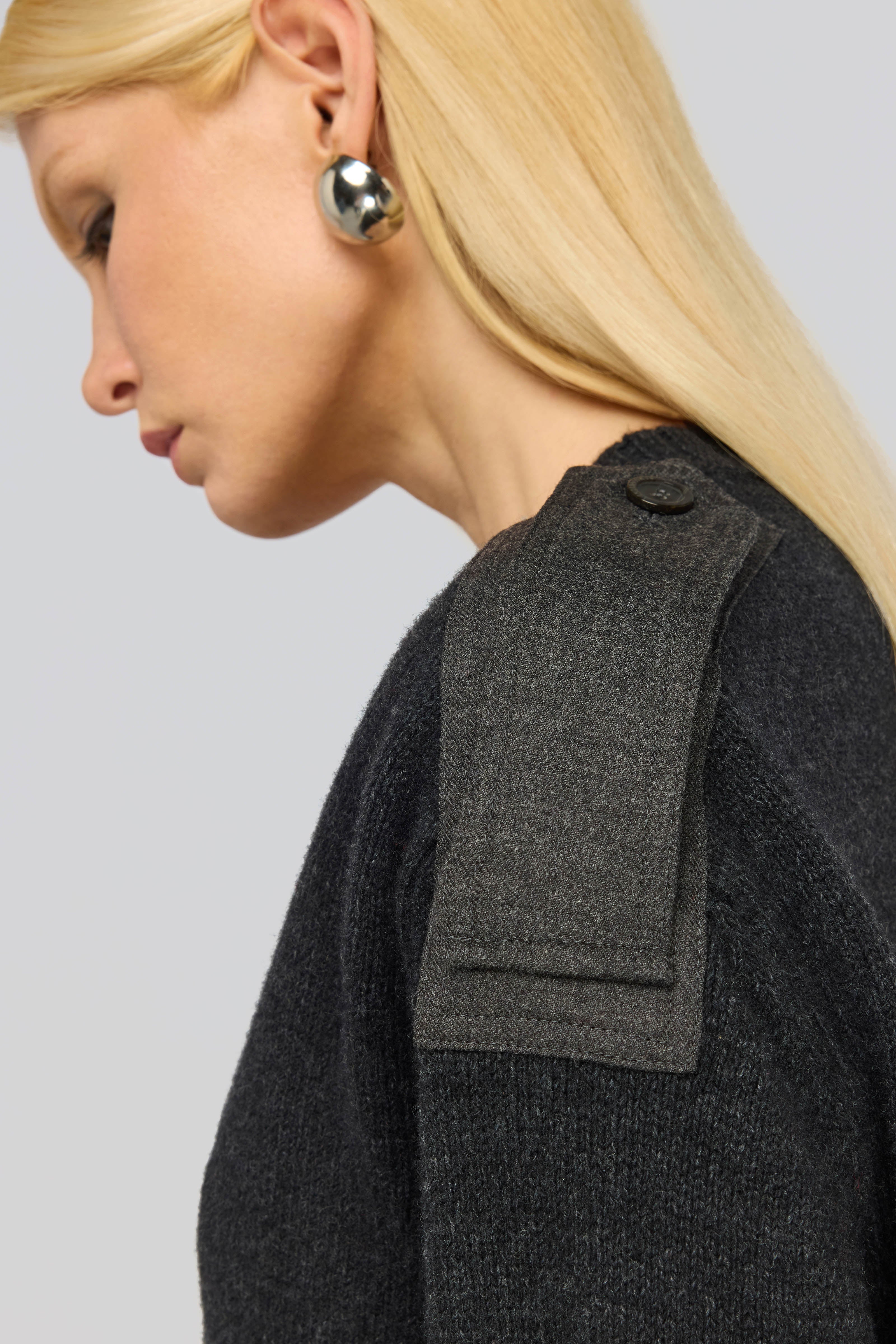 Semicouture Brandie maglia scollo a V merinos nera