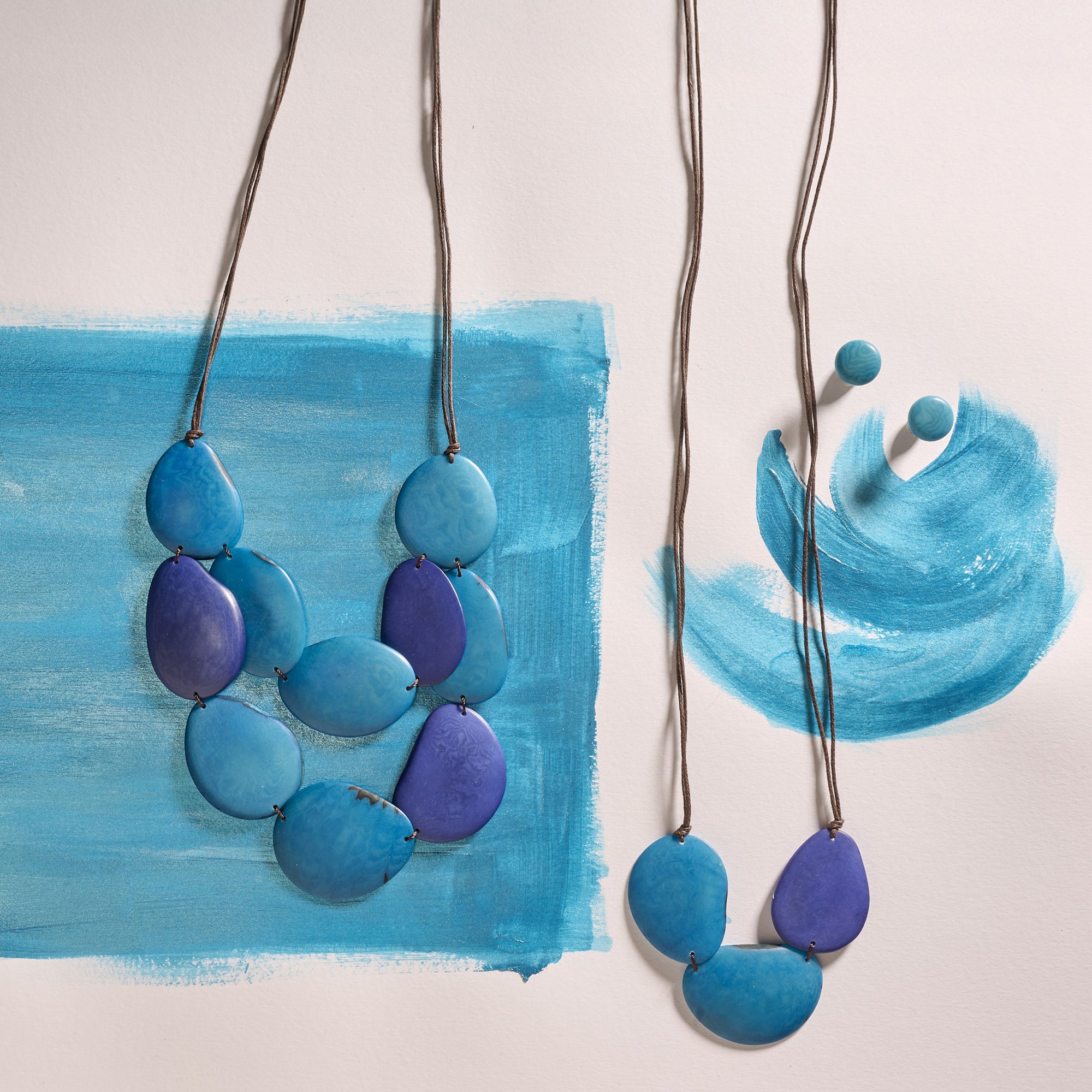 On Earth Carambola collana tagua blu 65 cm